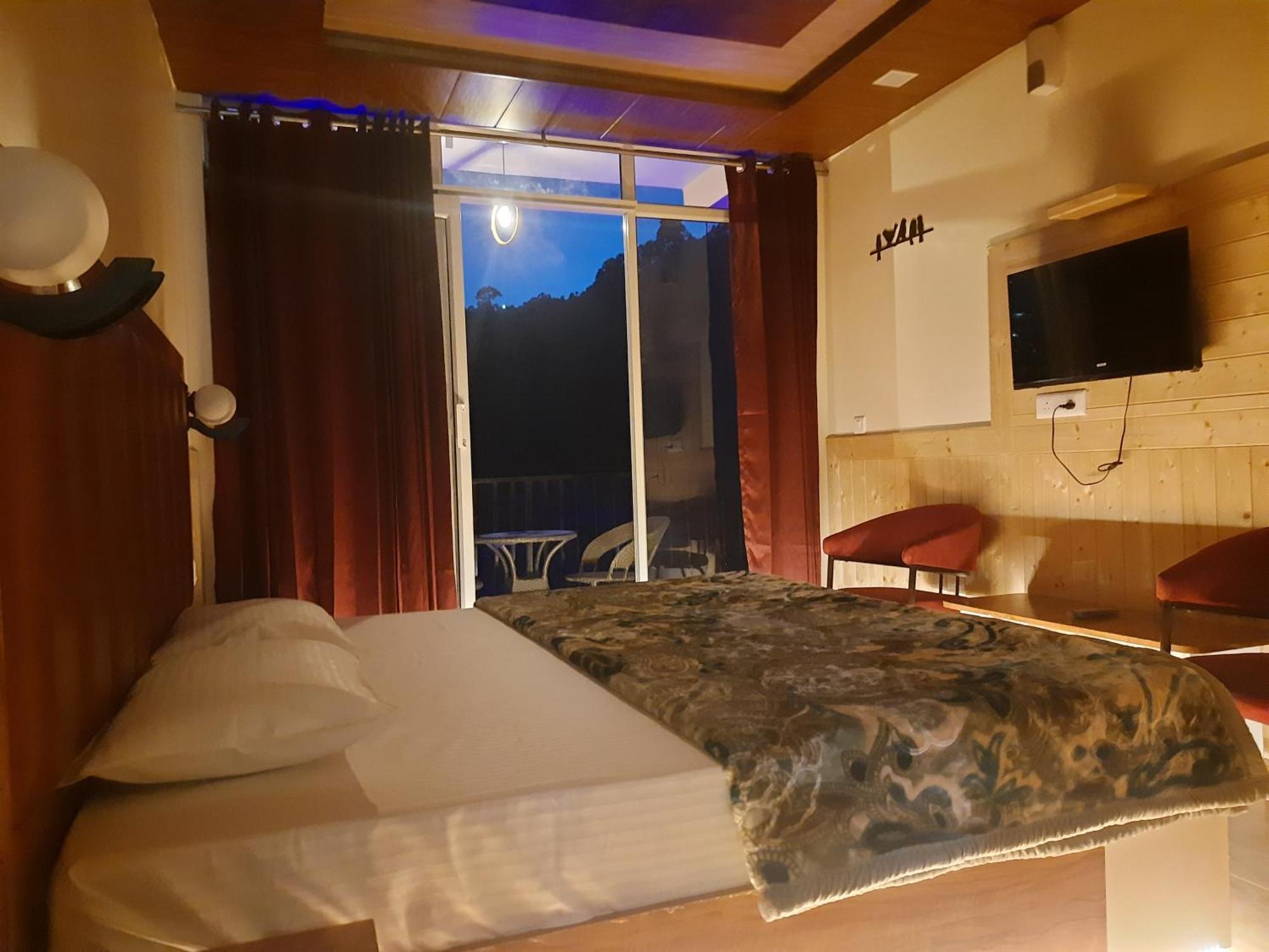 Aagaman Woods Homestay Shimla