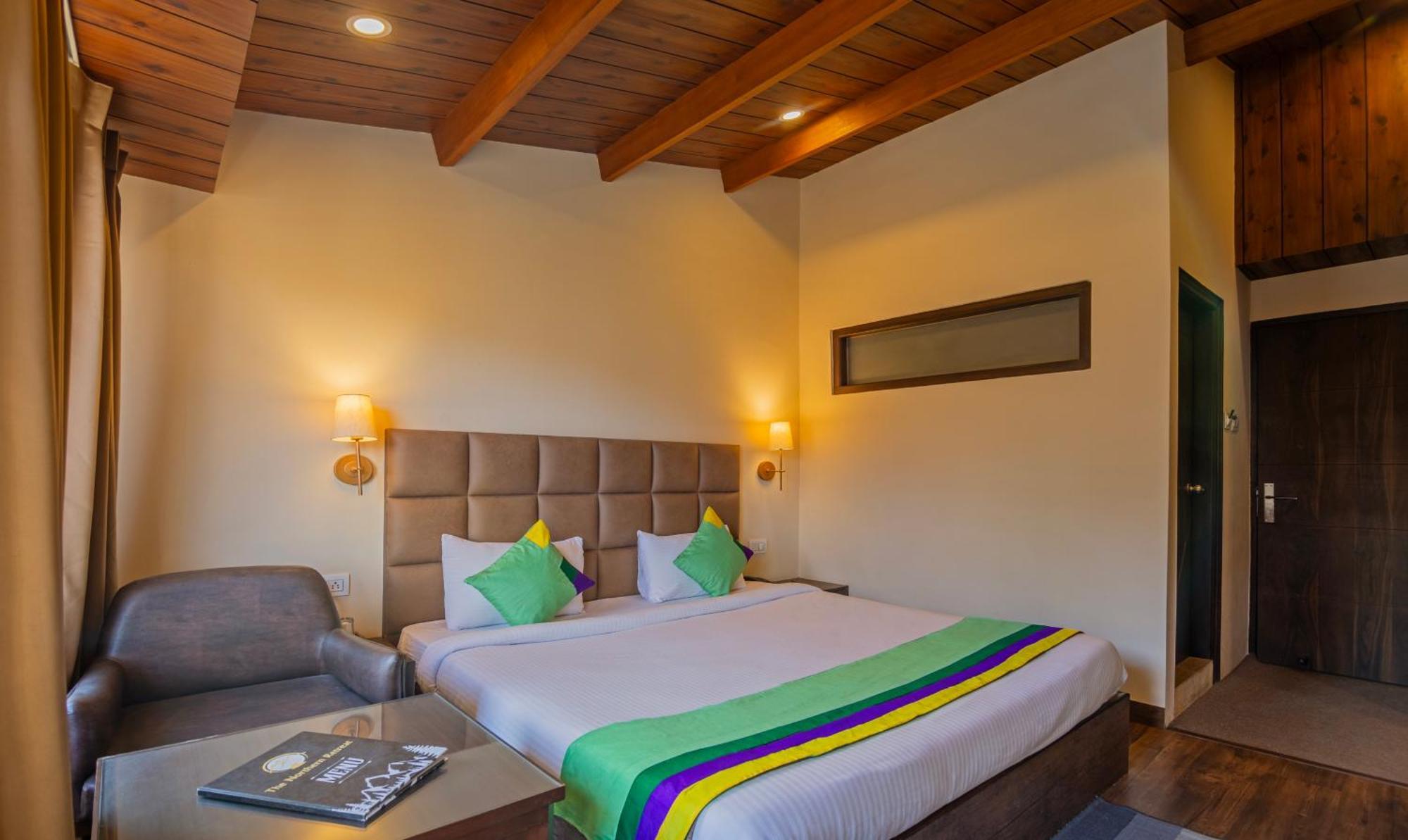 Hotel Treebo The Northern Retreat With Mountain View 3*