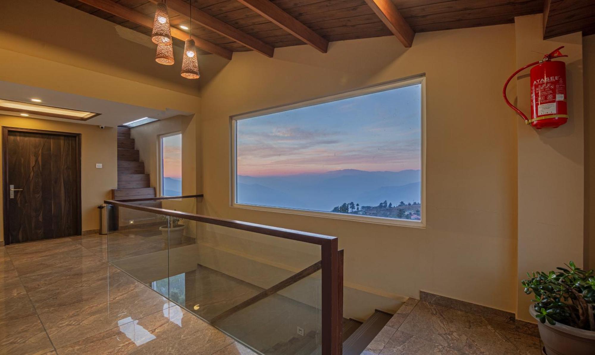 Treebo The Northern Retreat With Mountain View Hotel Shimla