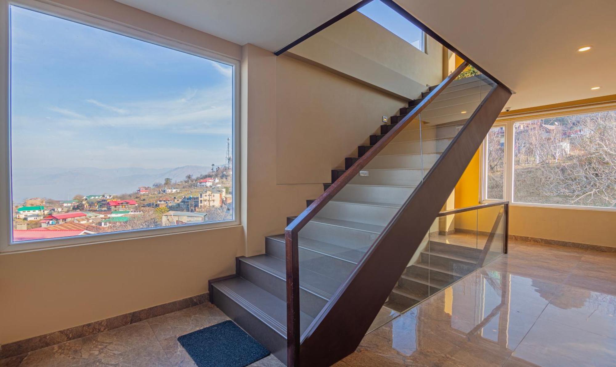 Hotel Treebo The Northern Retreat With Mountain View Shimla