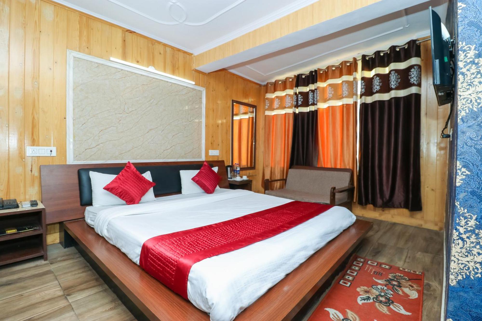 Hotel Broadway Grand 3*