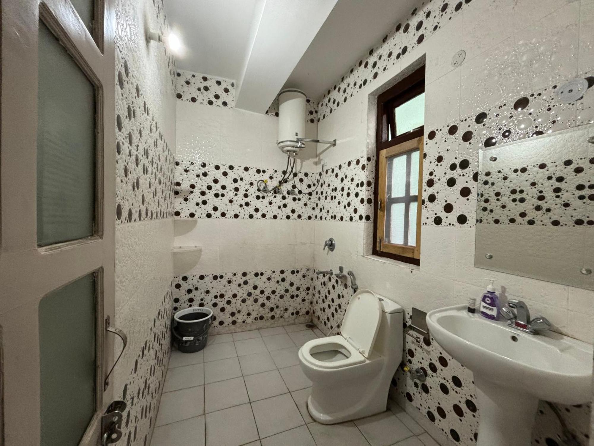 Zu-zu Hostel Shimla
