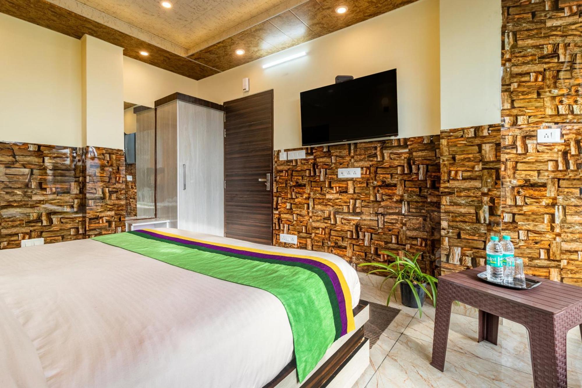 Treebo Srishti Vaikunth With Mountain View Hotel 3*