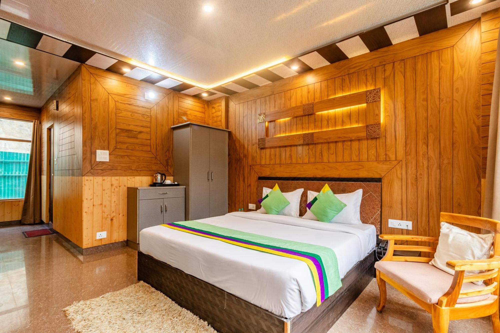 Treebo Srishti Vaikunth With Mountain View Hotel Shimla