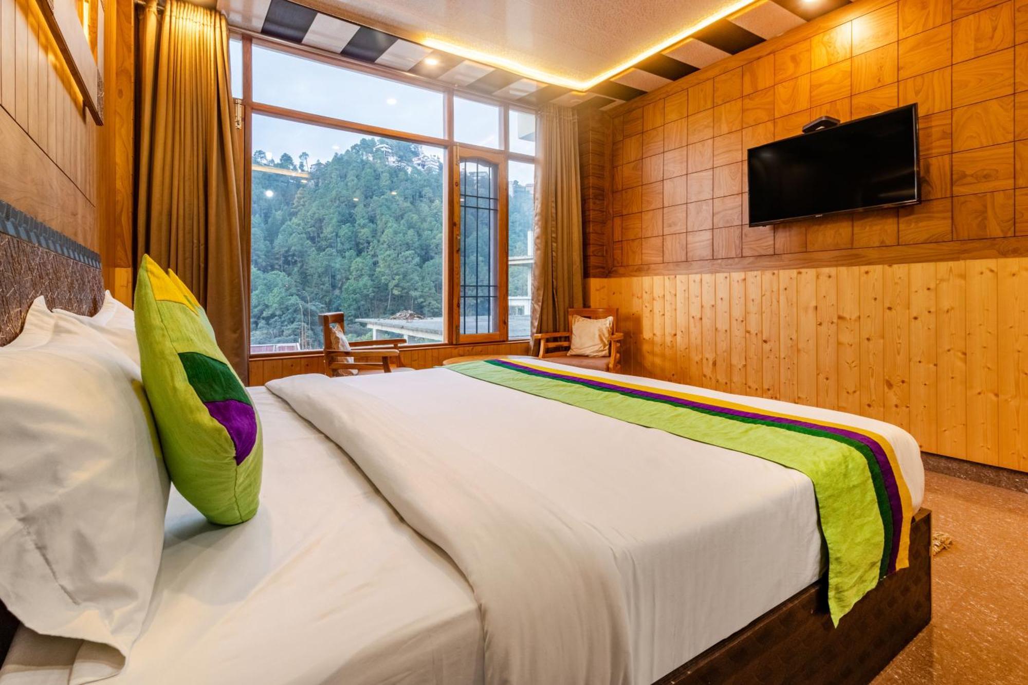 Hotel Treebo Srishti Vaikunth With Mountain View