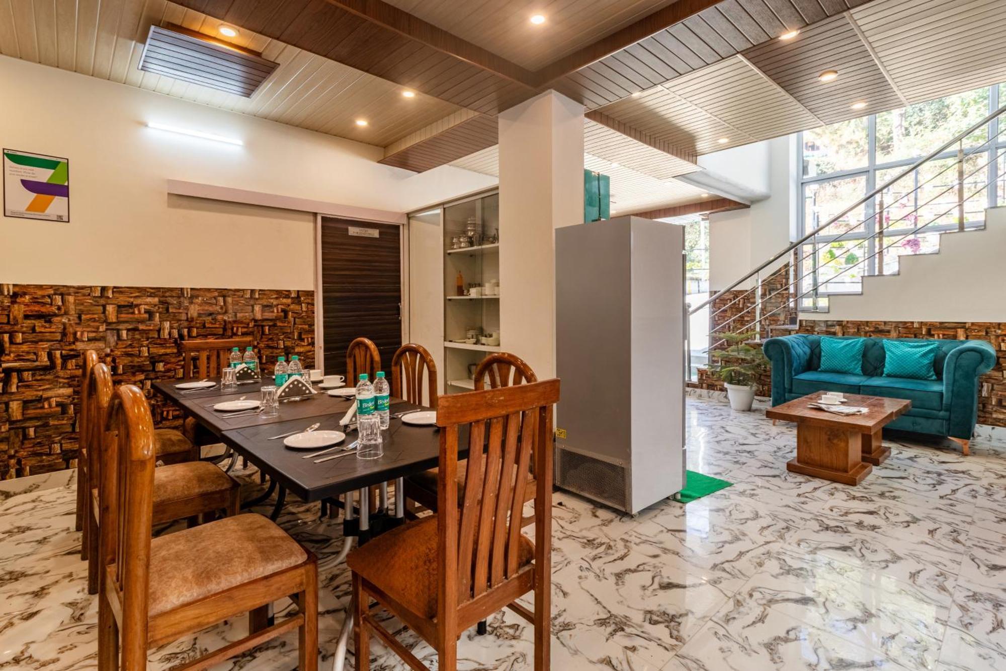 Hotel Treebo Srishti Vaikunth With Mountain View 3*