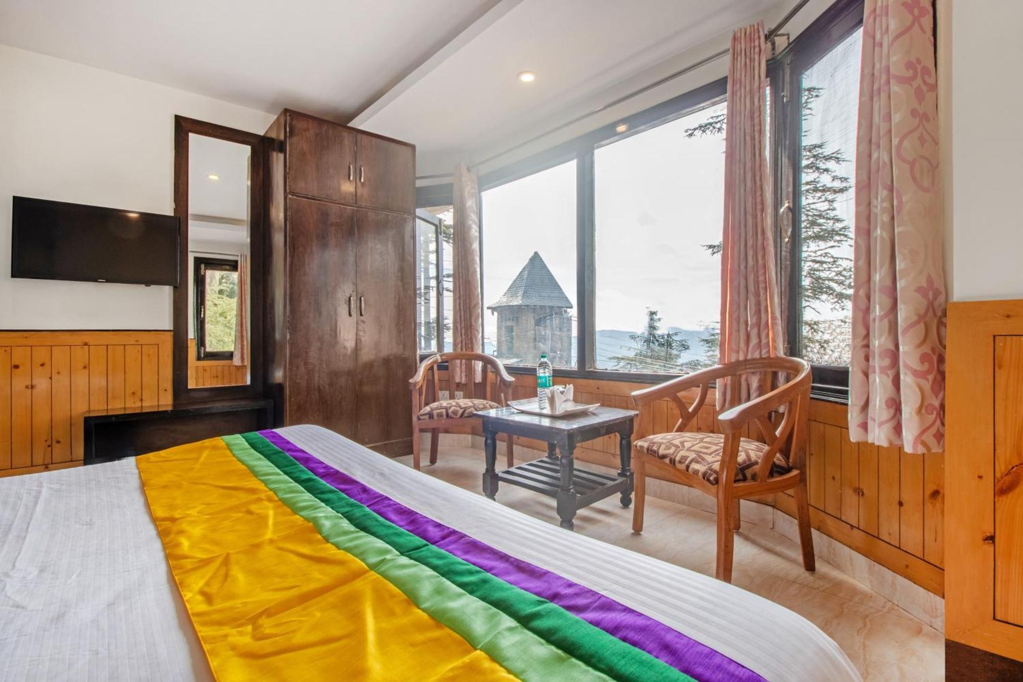 Itsy Avantika With Forest View Hotel