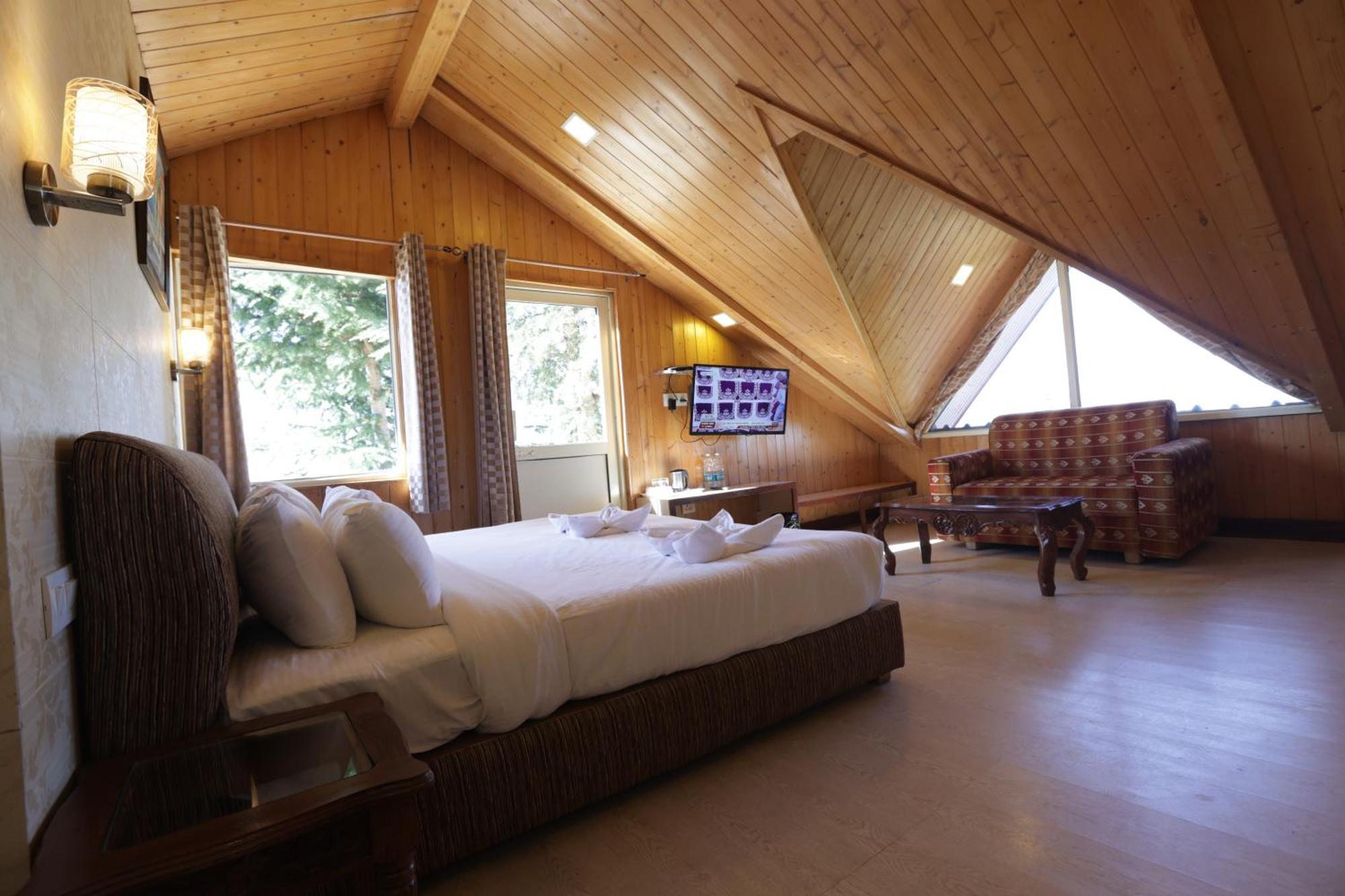 Kvr Clarks Inn, Kufri 4*