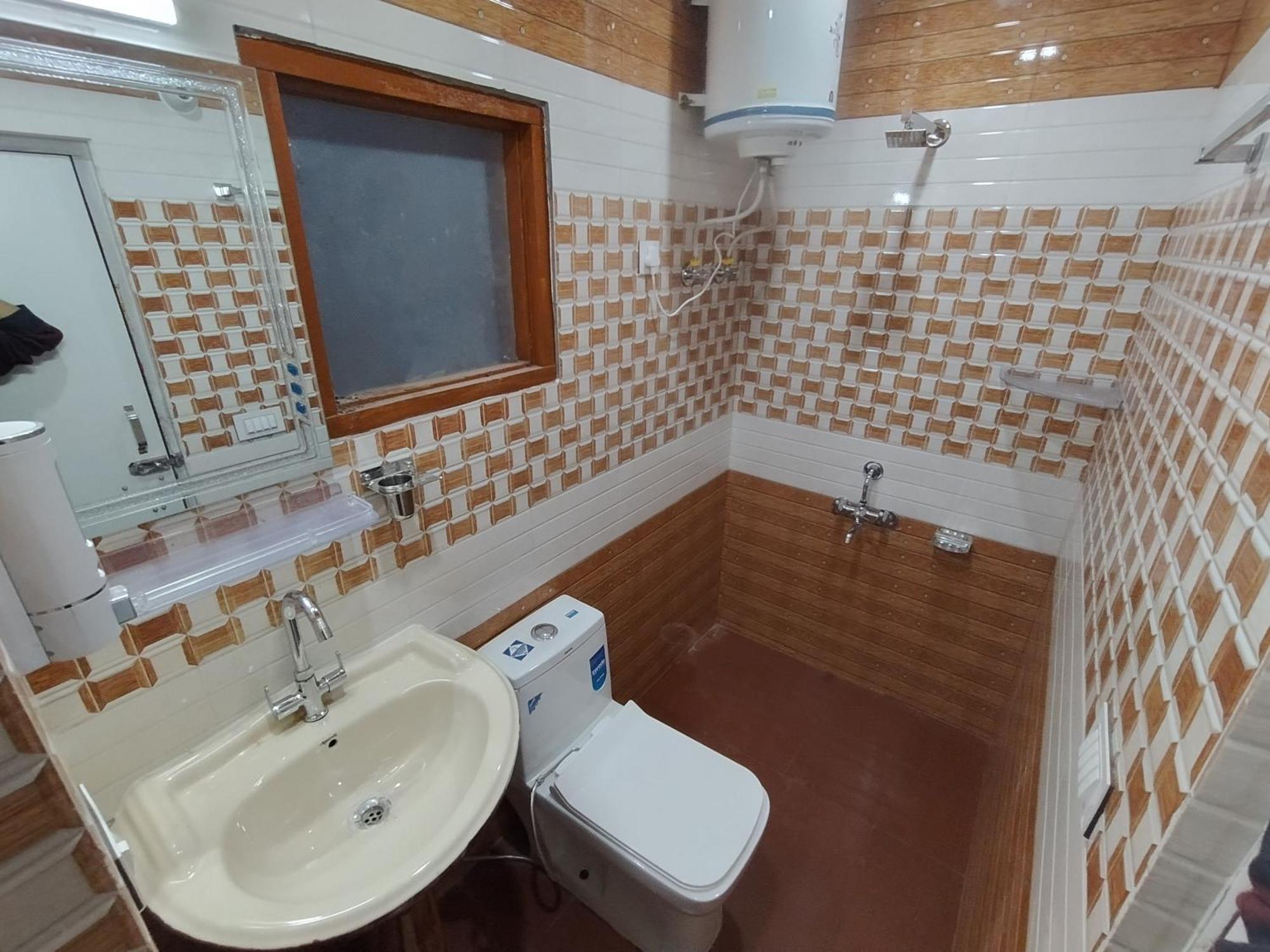 Vintage Woods Apartment