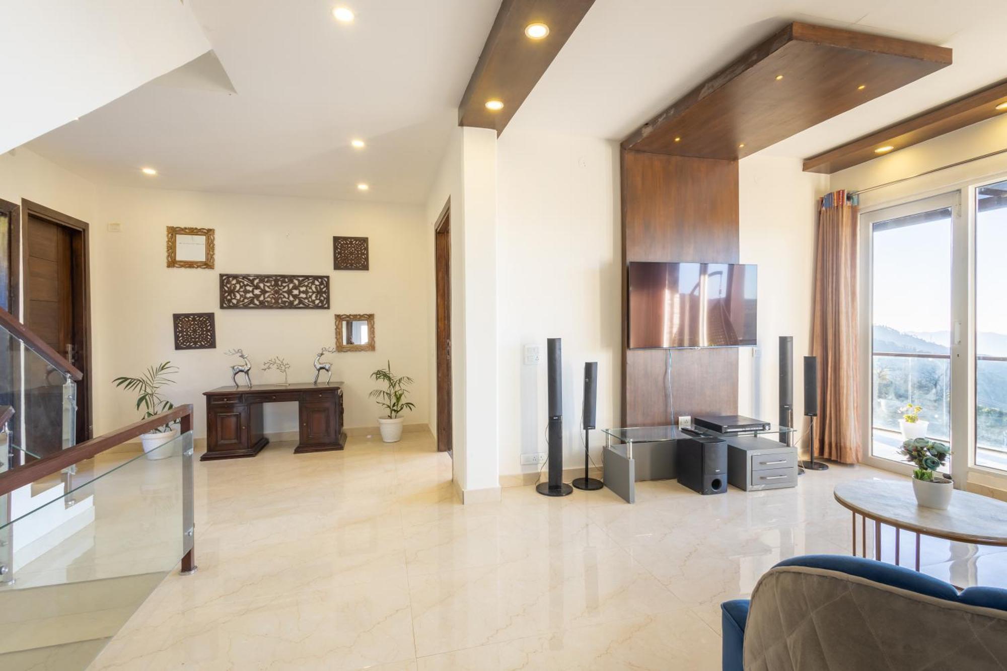 Hostie Imperial Chalet-3 Bhk Mountain Villa, Chail Chalet Shimla