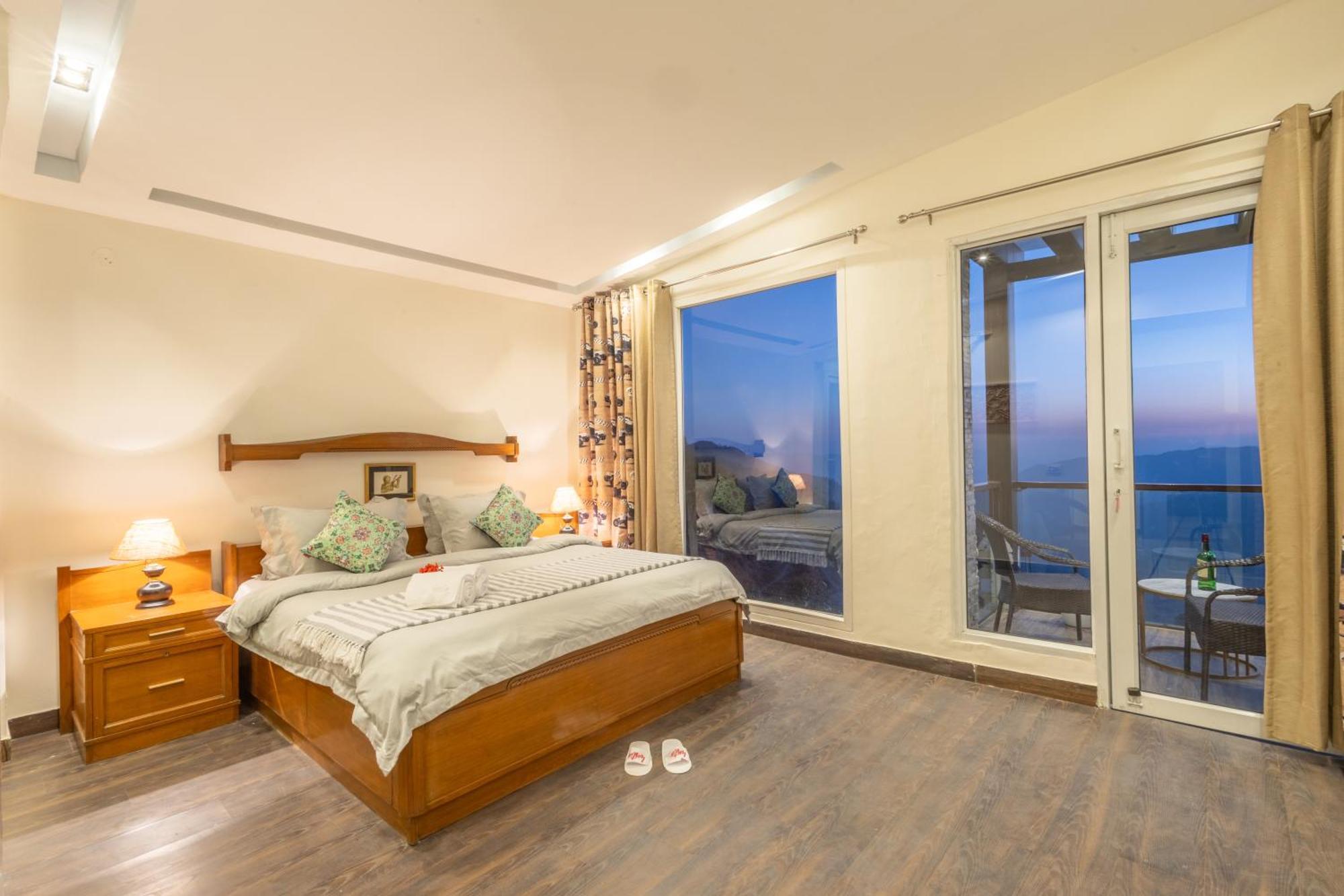 Hostie Imperial Chalet-3 Bhk Mountain Villa, Chail * Shimla