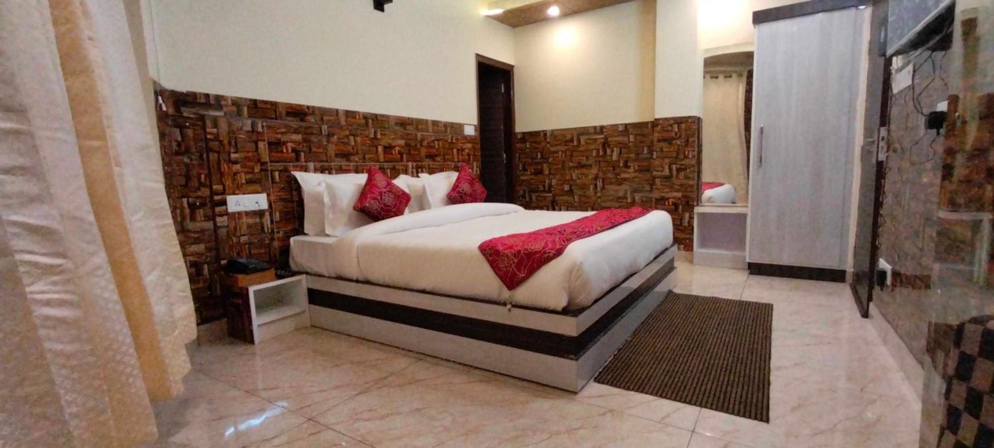 O Srishti Nikunj Hotel *