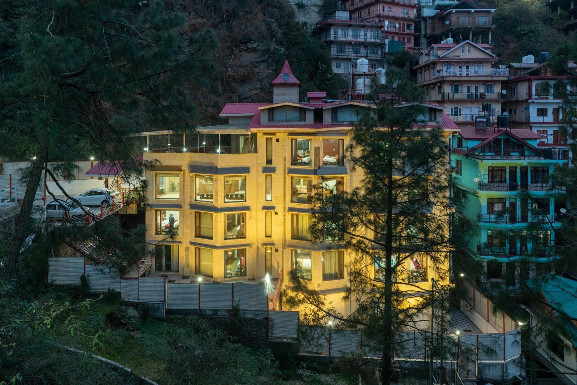 Rock Castle By Dls 4* Shimla