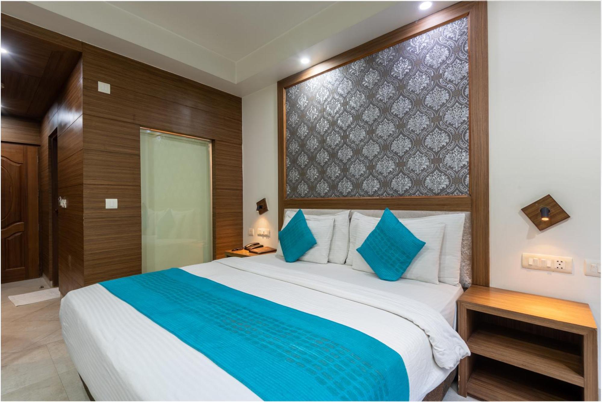 Hotel Rock Castle By Dls Shimla