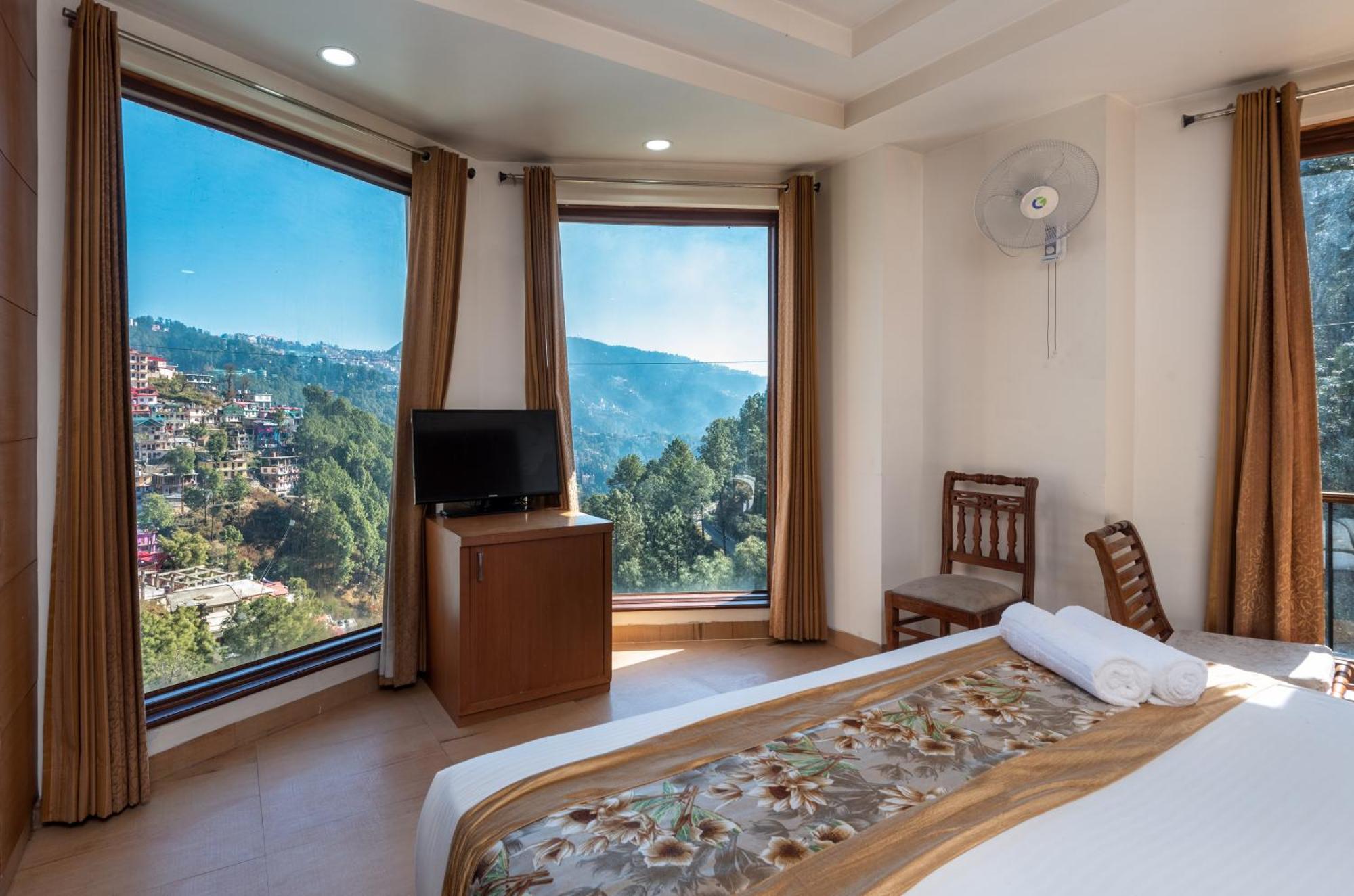 Rock Castle By Dls Hotel