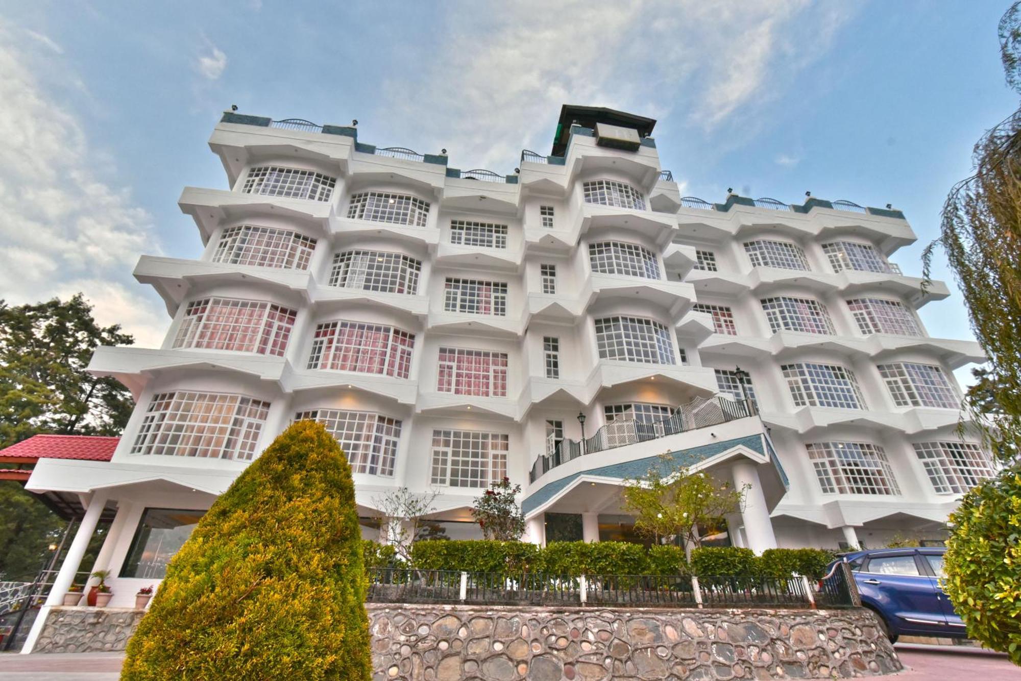 Hillcrest By Dls 3* Shimla