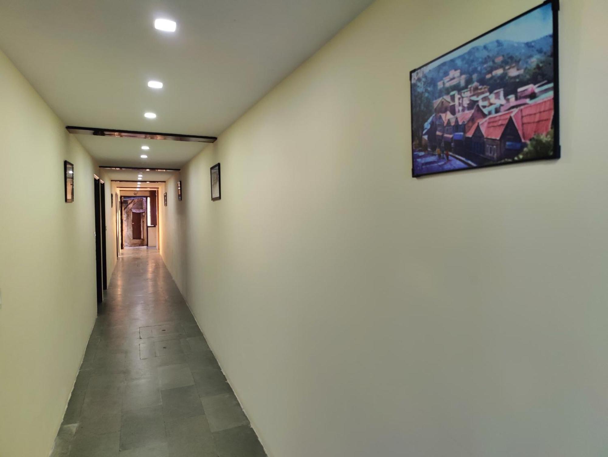 The Ashoka 300mts Walkable From Mall Road