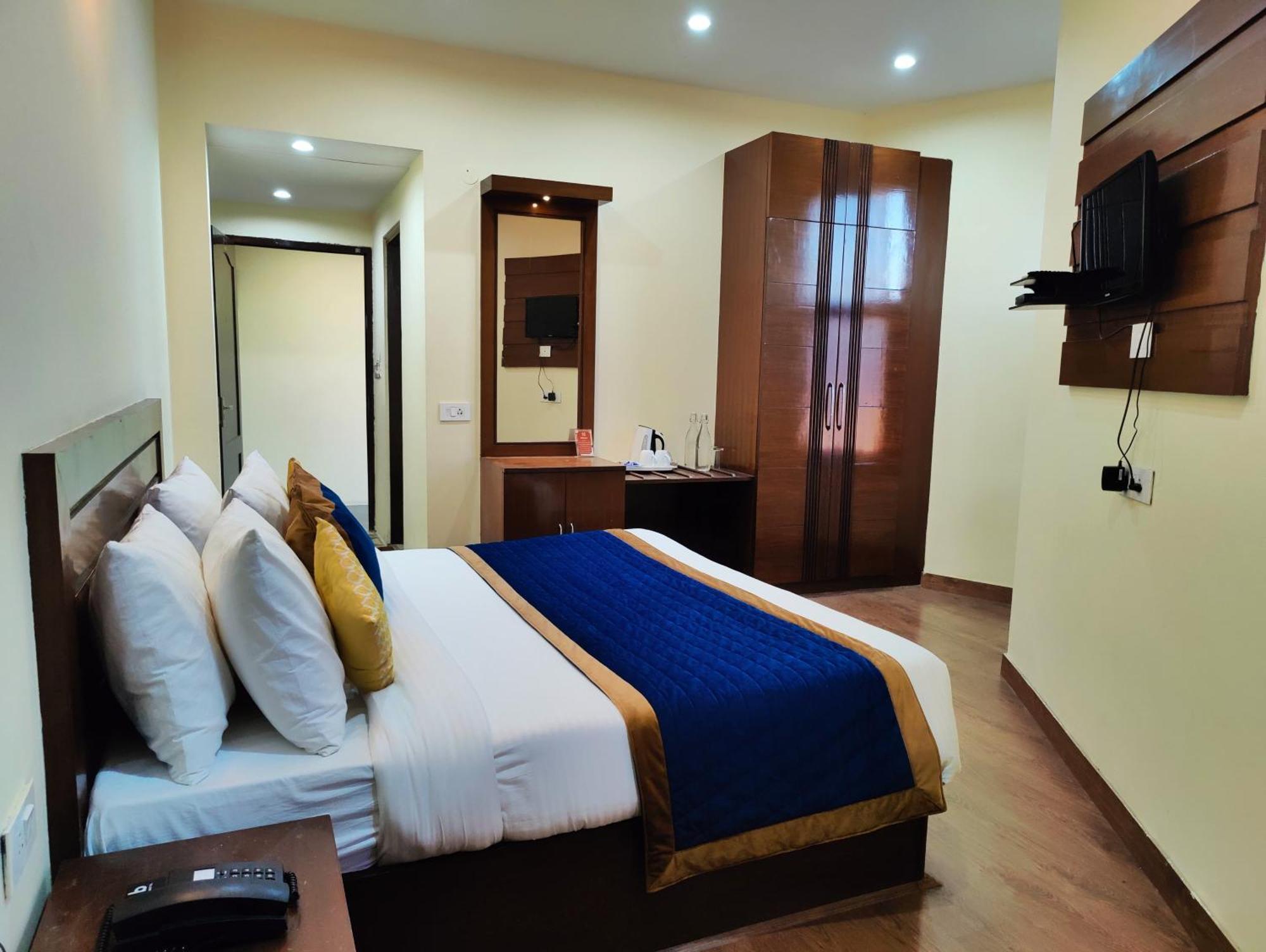 Hotel The Ashoka 300mts Walkable From Mall Road Shimla