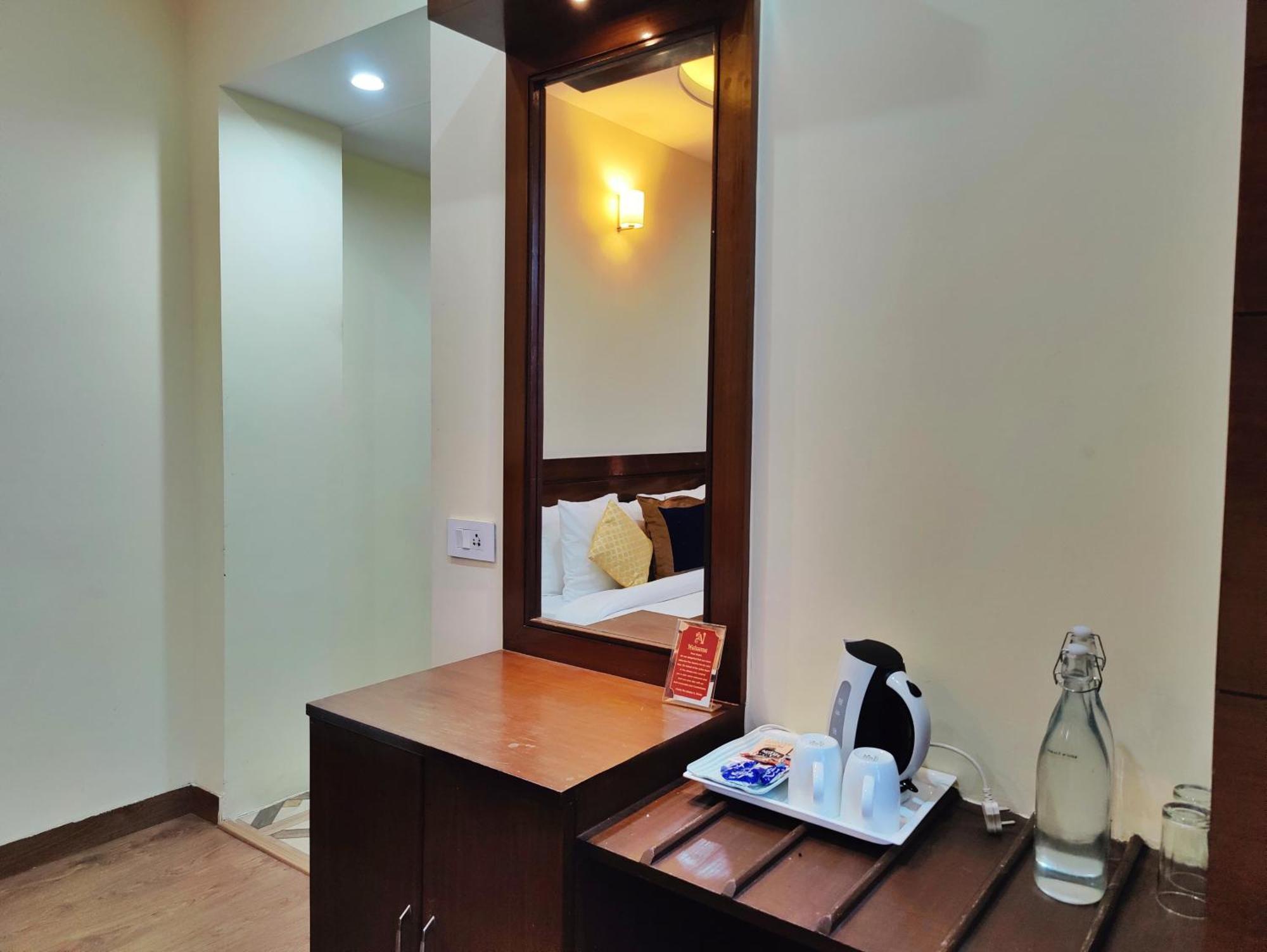 The Ashoka 300mts Walkable From Mall Road Hotel 3*