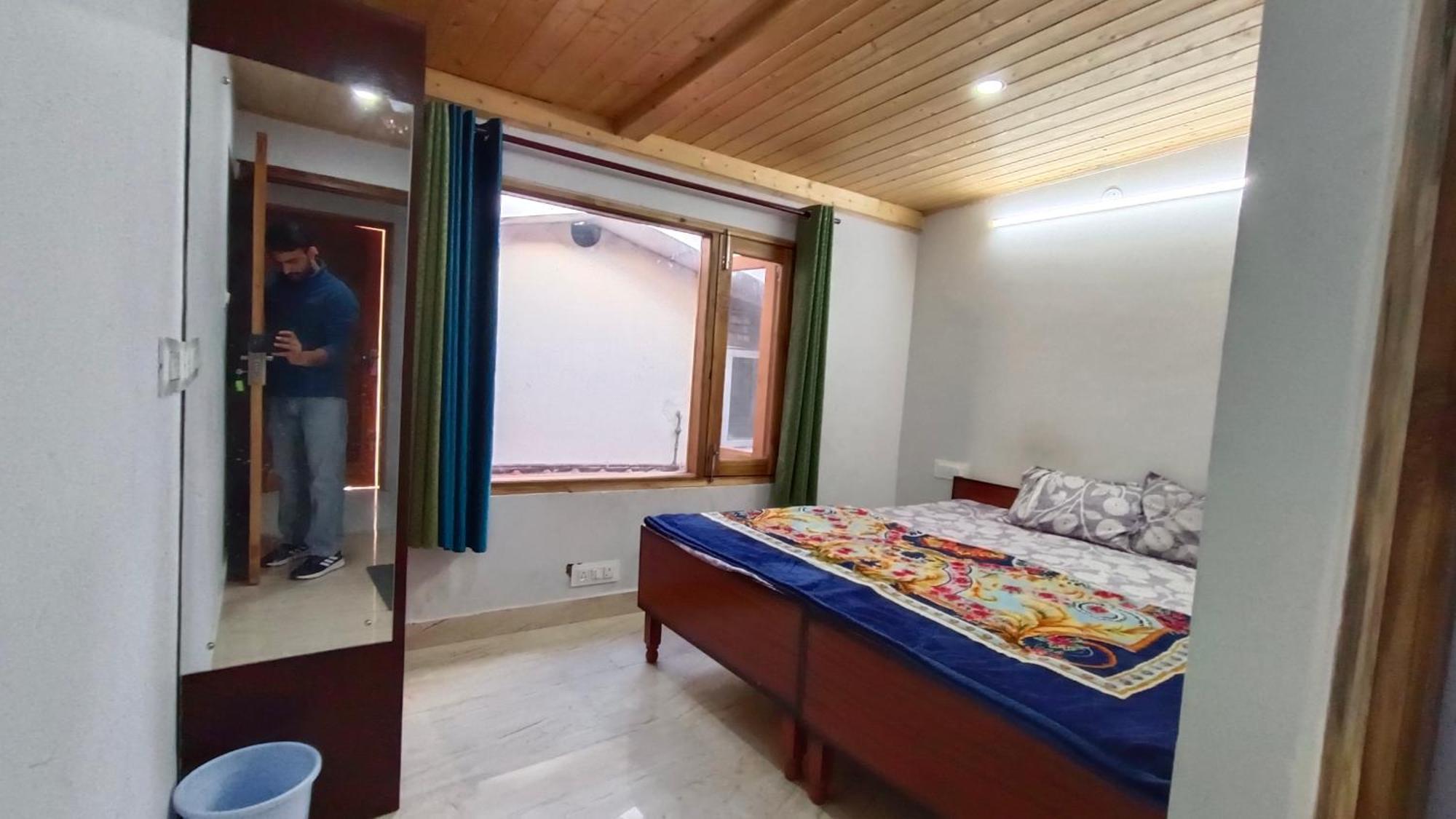 The Hostelers Homestay - Near Isbt, Bypass, Advance Study And Hpu Homestay