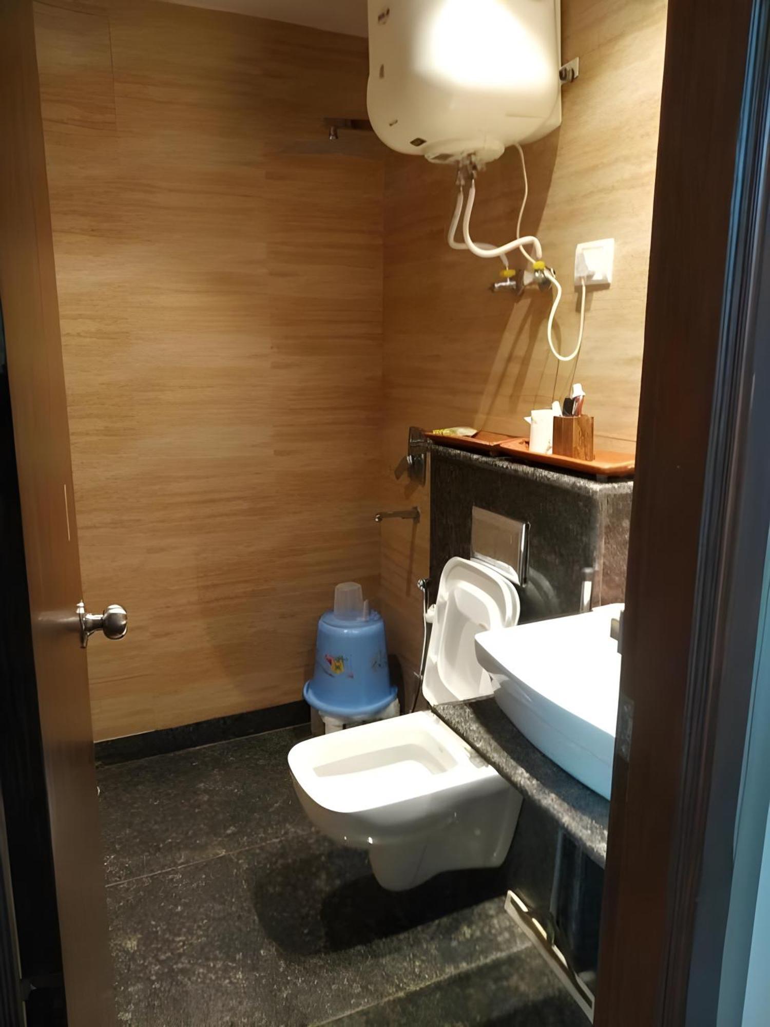 Ababil's Nest - Luxuries 1 And 2 Bhk Serviced Appartments With Scenic Views