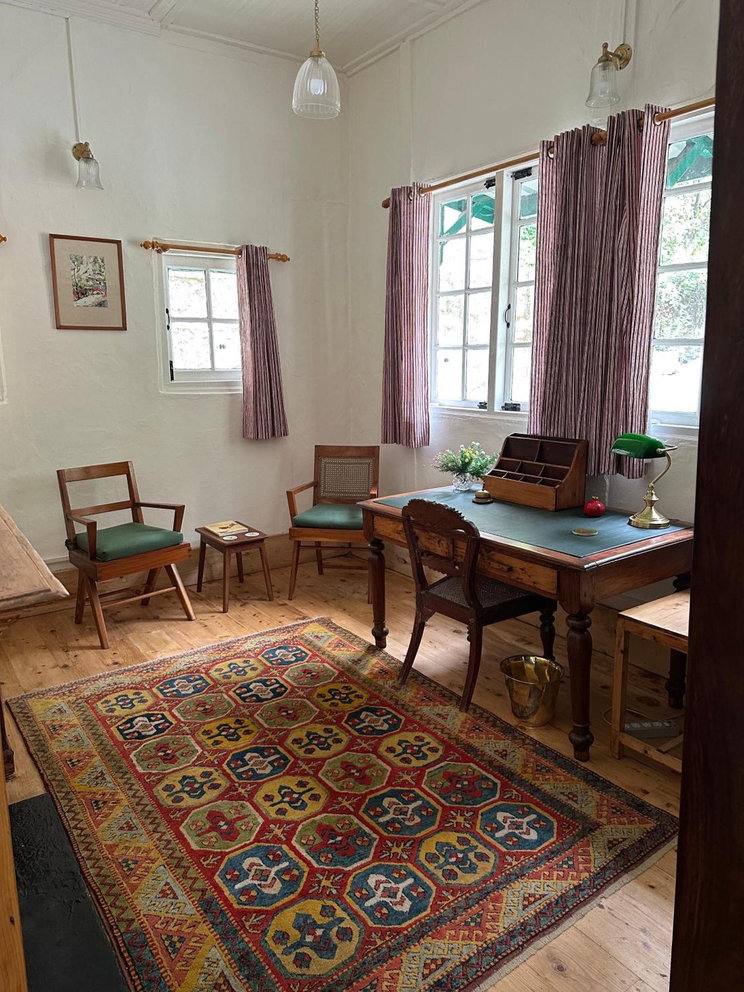 Dimple Lodge, Shimla