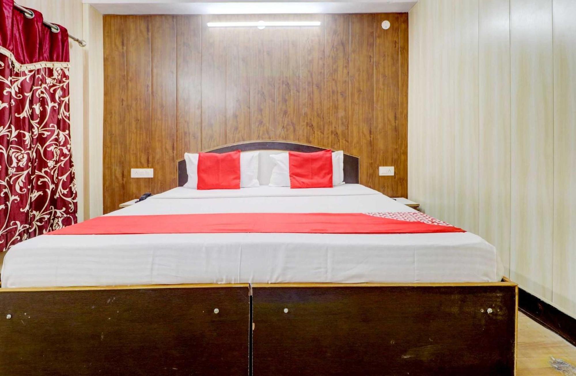 Flagship View Hotel 3*