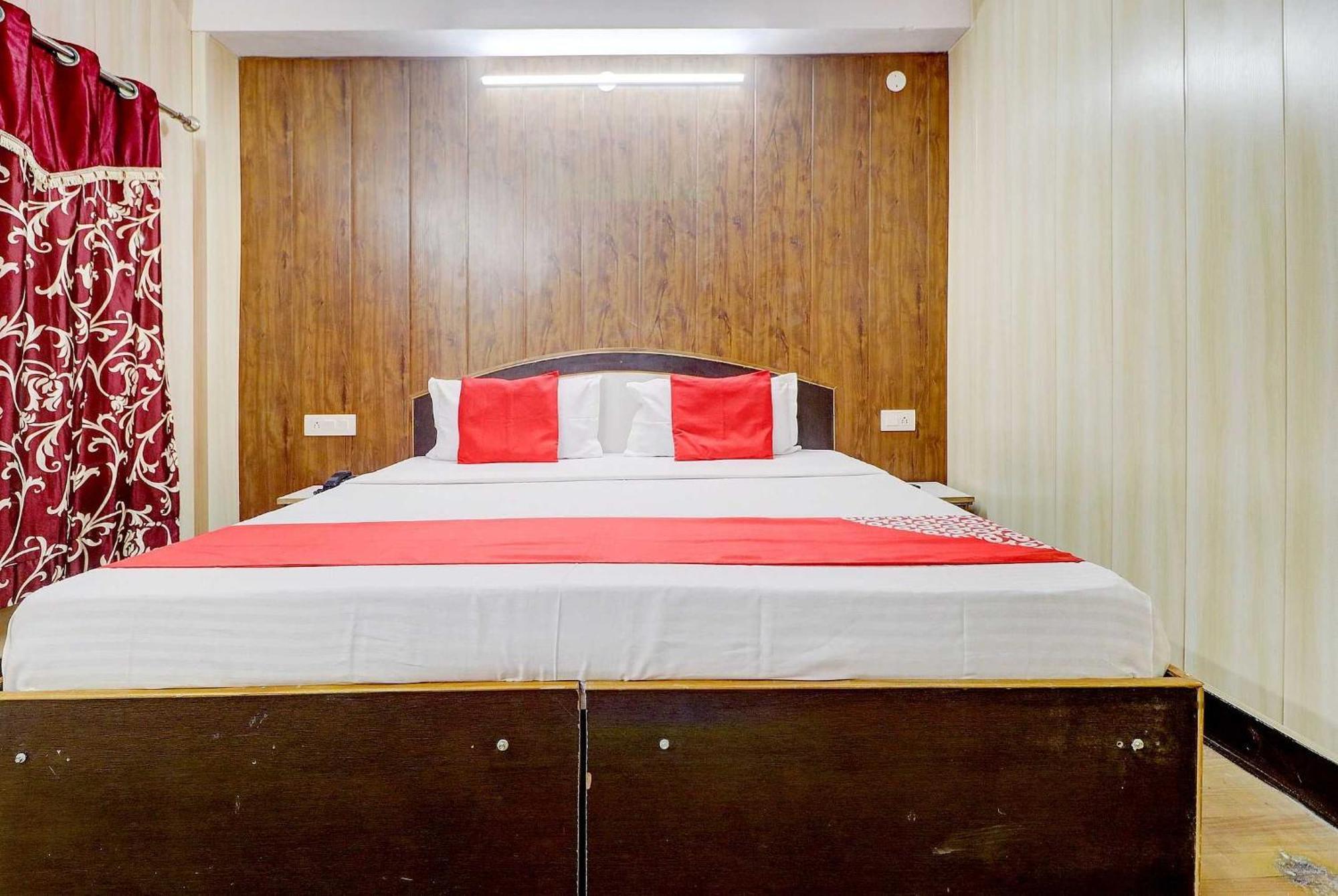 Flagship View Hotel 3*