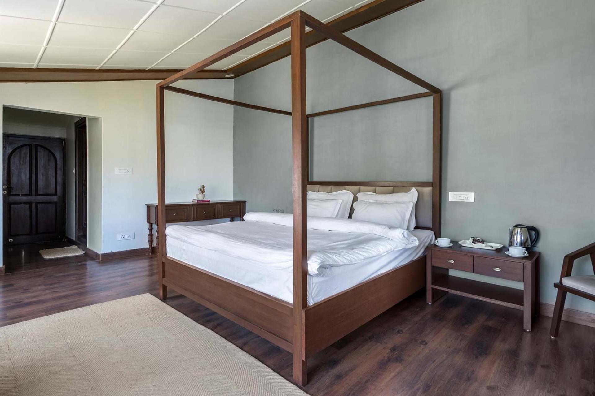Stayvista At Pine Estate With Outdoor Jacuzzi Villa Shimla