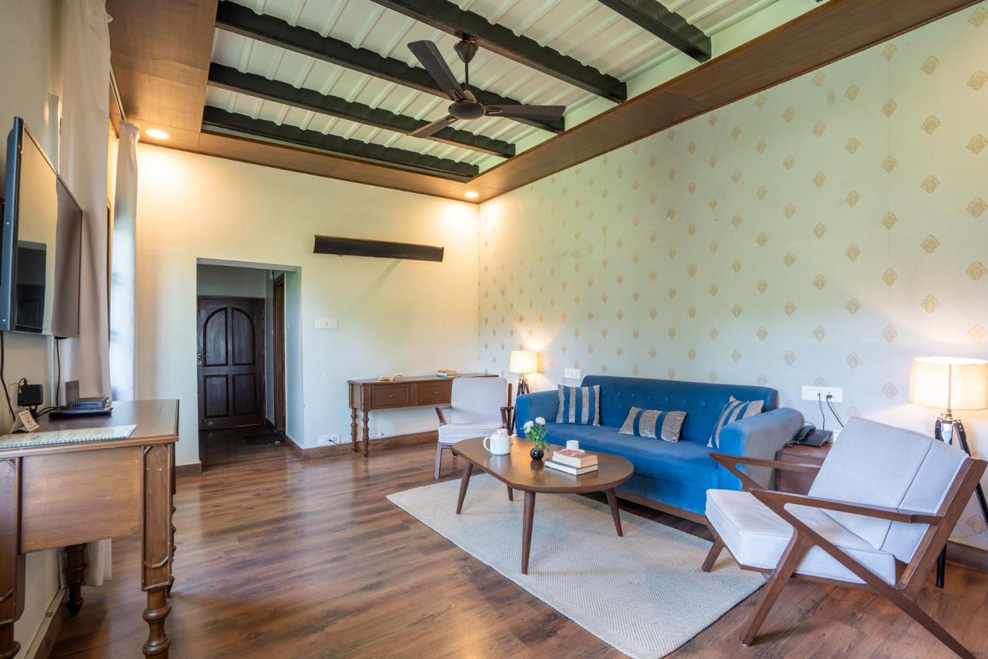Villa Stayvista At Pine Estate With Outdoor Jacuzzi *