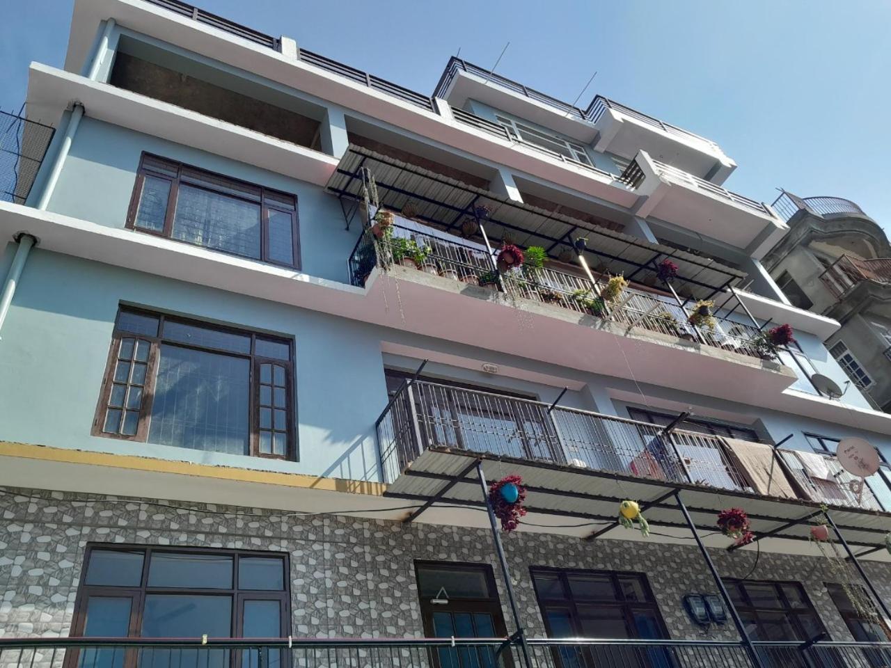 Mountain And Peace Homestay