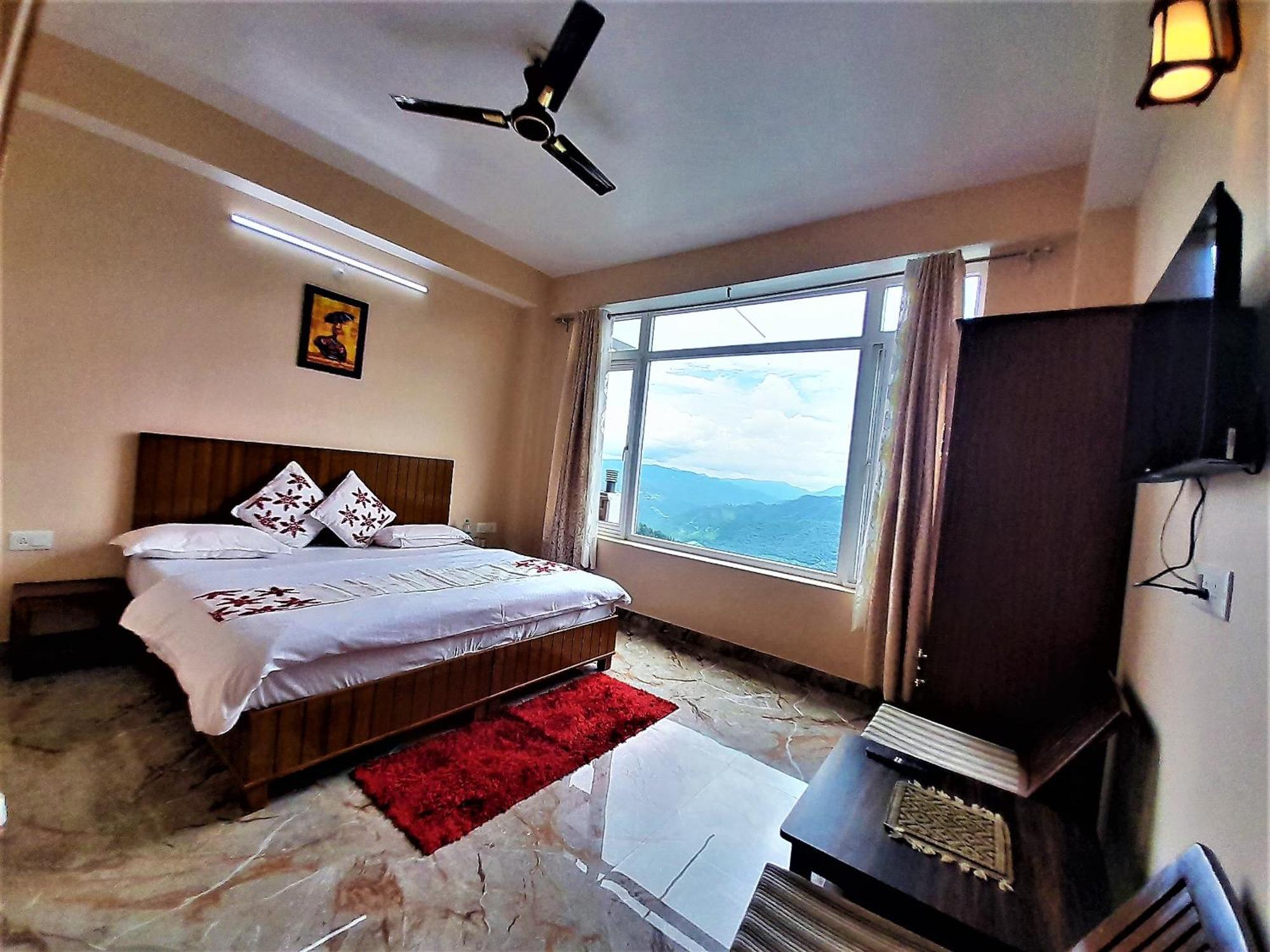 Mountain And Peace Homestay Shimla