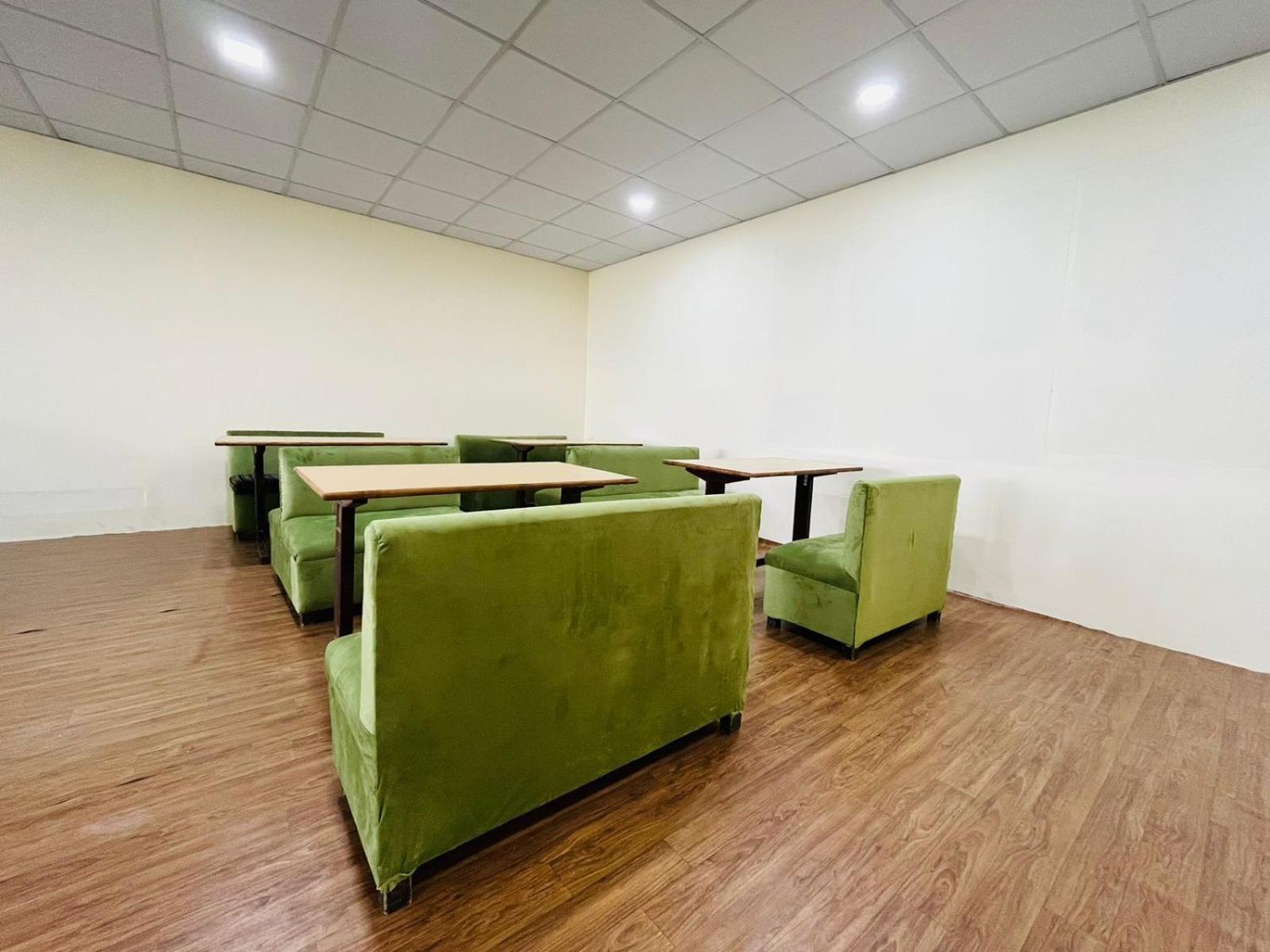 Hotel The Ashoka 300mts Walkable From Mall Road Shimla