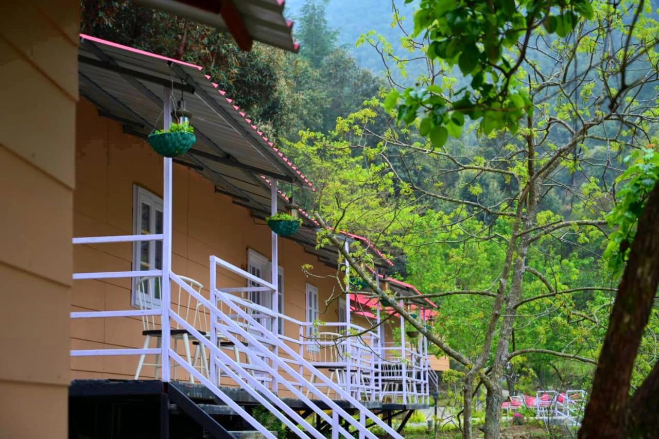 Aaroham ! Luxury By Aamod Group Resort Shimla