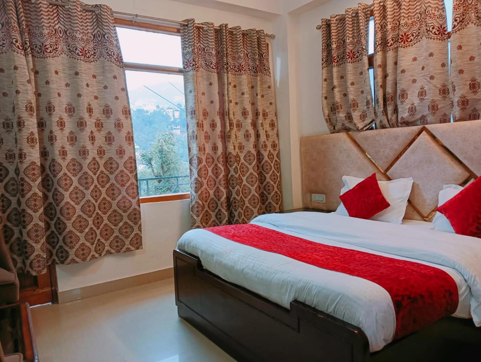 Hotel The White House - A Four Star Luxury