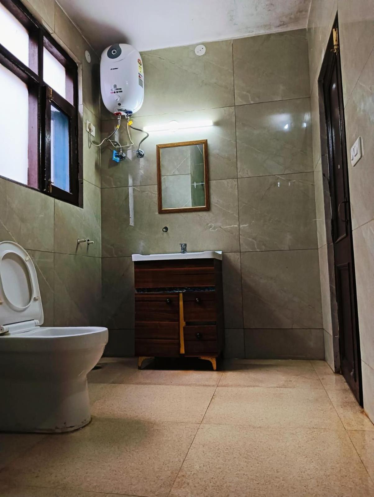 The White House - A Four Star Luxury 4* Shimla