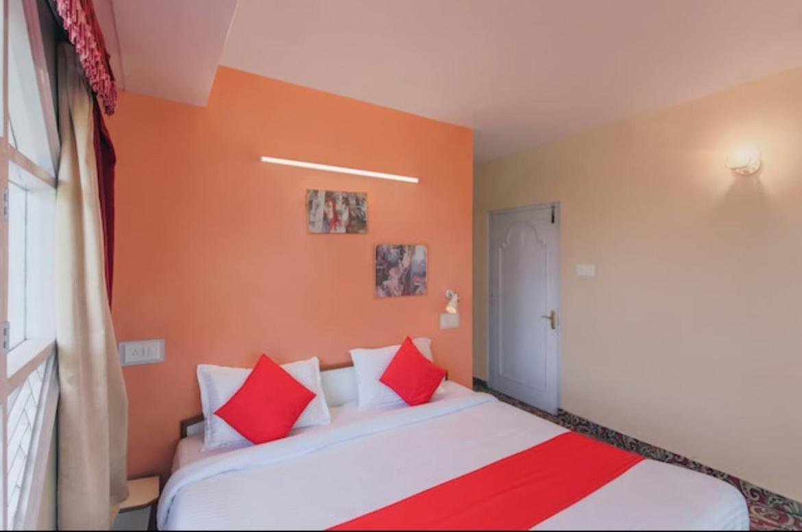The Boho Near Mall Road Hotel