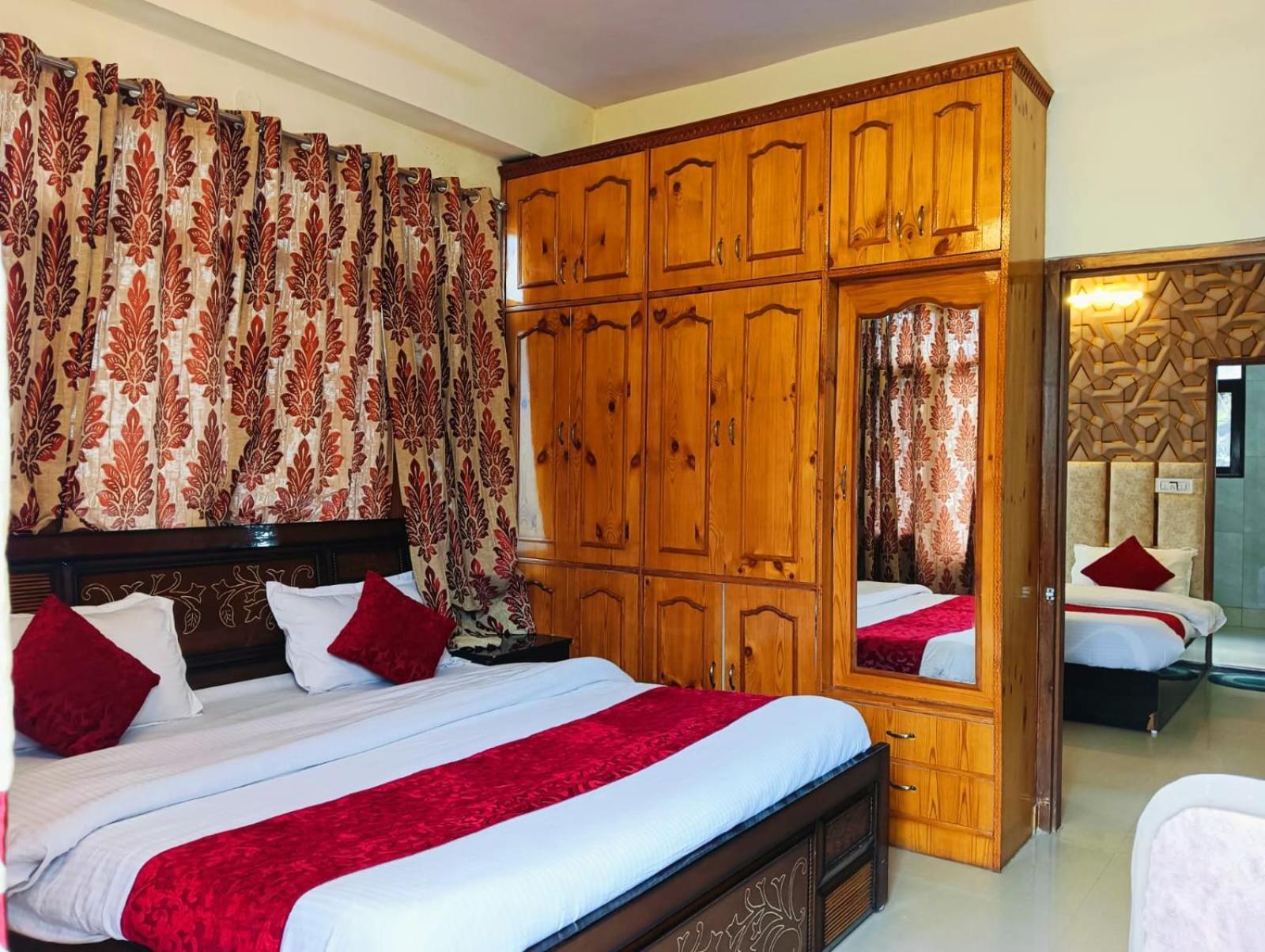 The Aston Hills - Majestic Mountain View Homestay