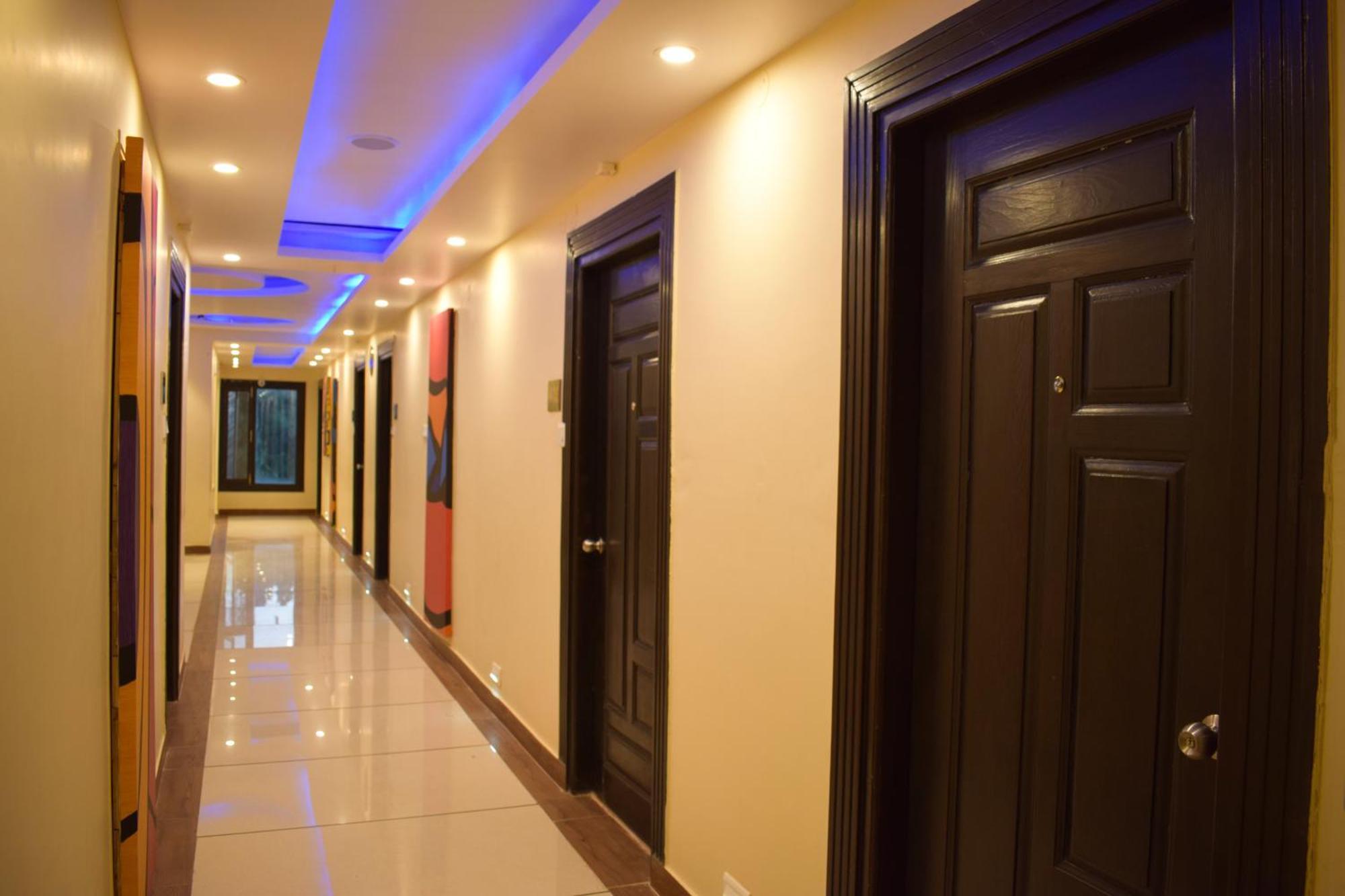 Nature Mountain Valley View -- A Four Star Luxury Hotel Shimla
