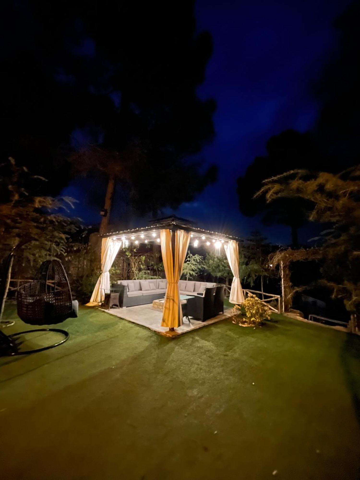 Villa Saffronstays Ekam, Chail - Forest Near Chail Cricket Ground