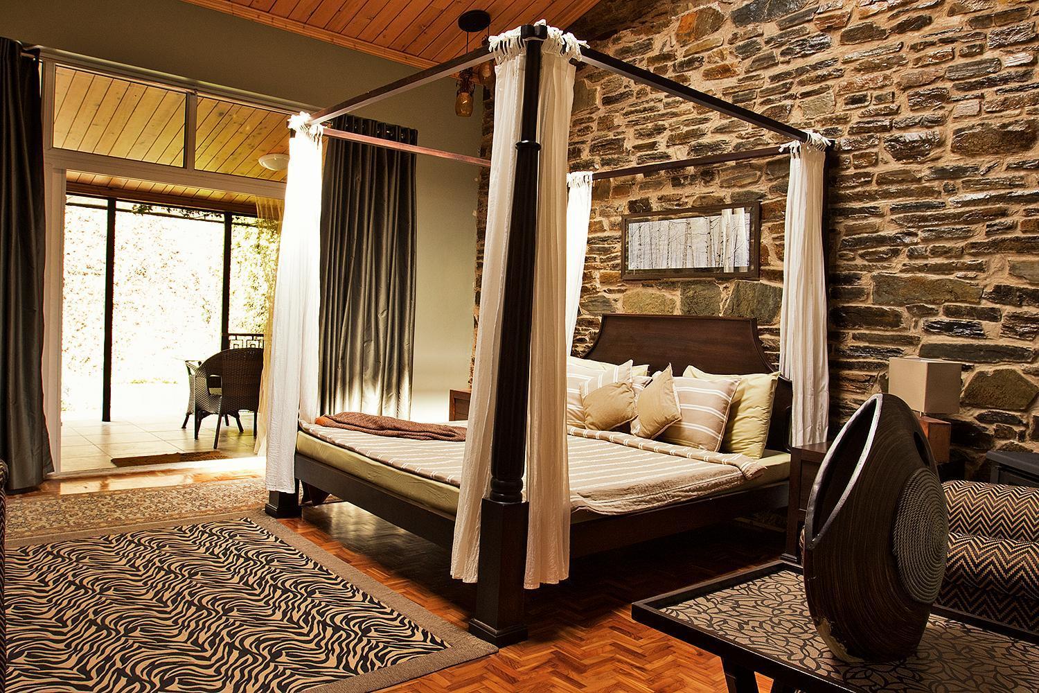 Saffronstays Ekam, Chail - Forest Near Chail Cricket Ground
