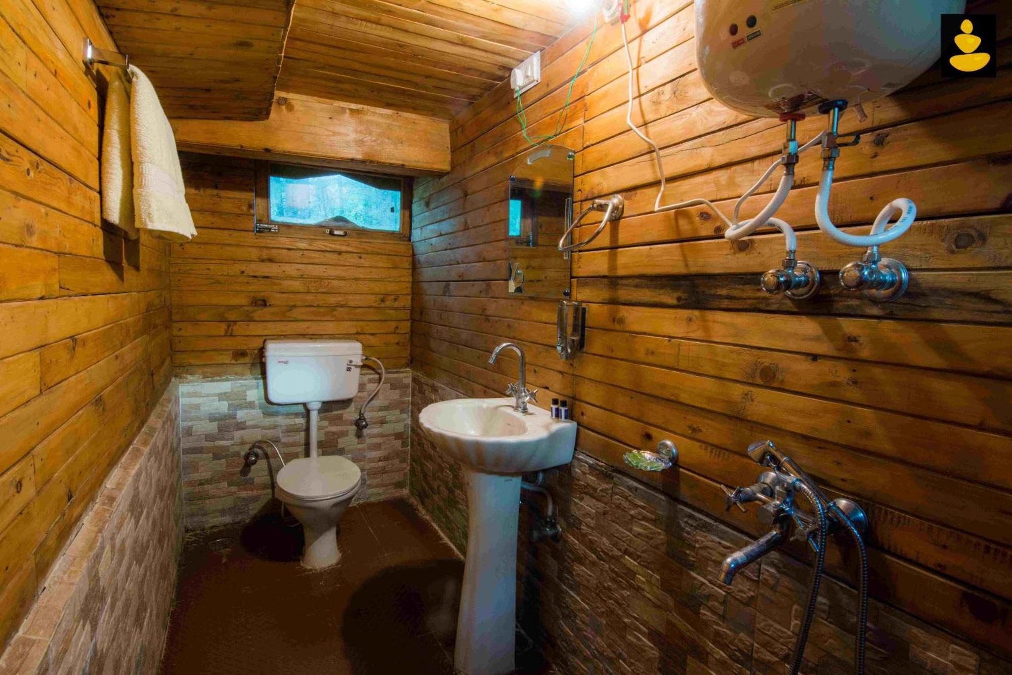 Livingstone Ojuven Treehouses Chalet Shimla