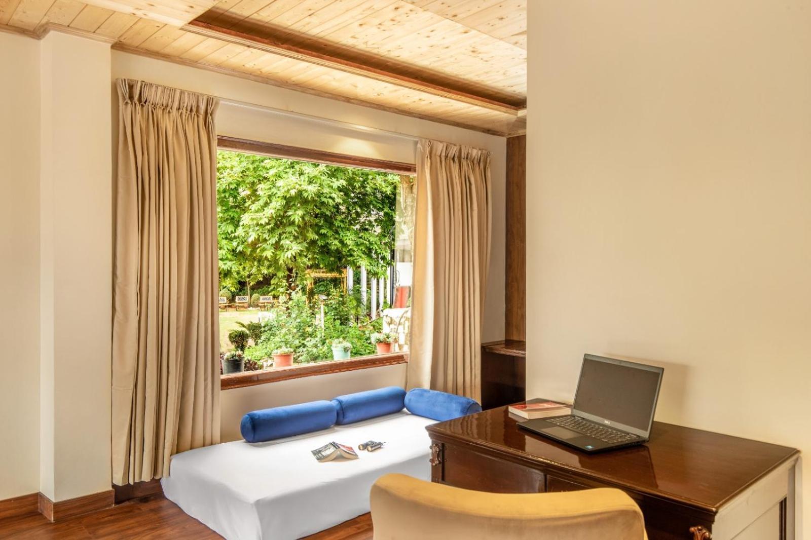 Maple Resort