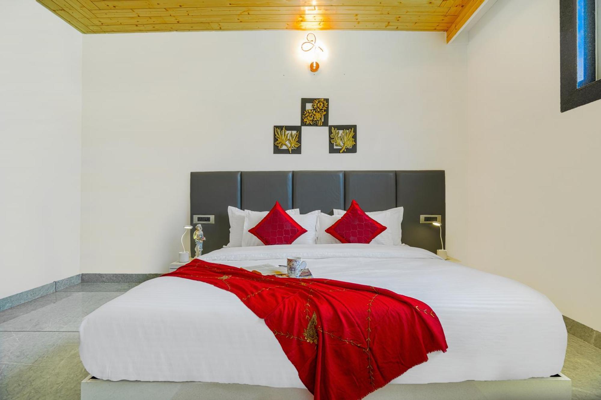 Alaya 3 Bhk With Hill View - Cliff Trident Shimla