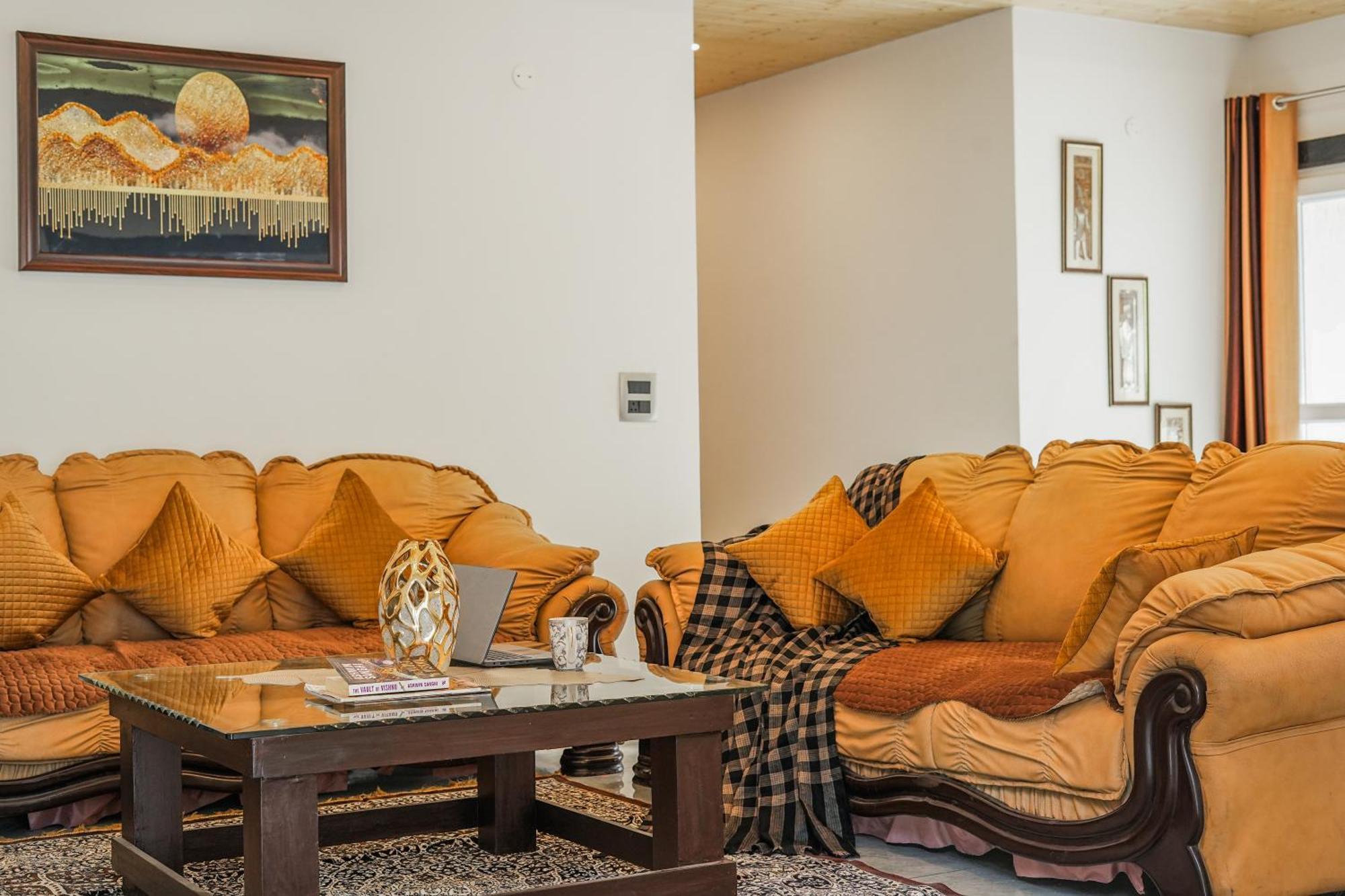 Alaya 3 Bhk With Hill View - Cliff Trident *