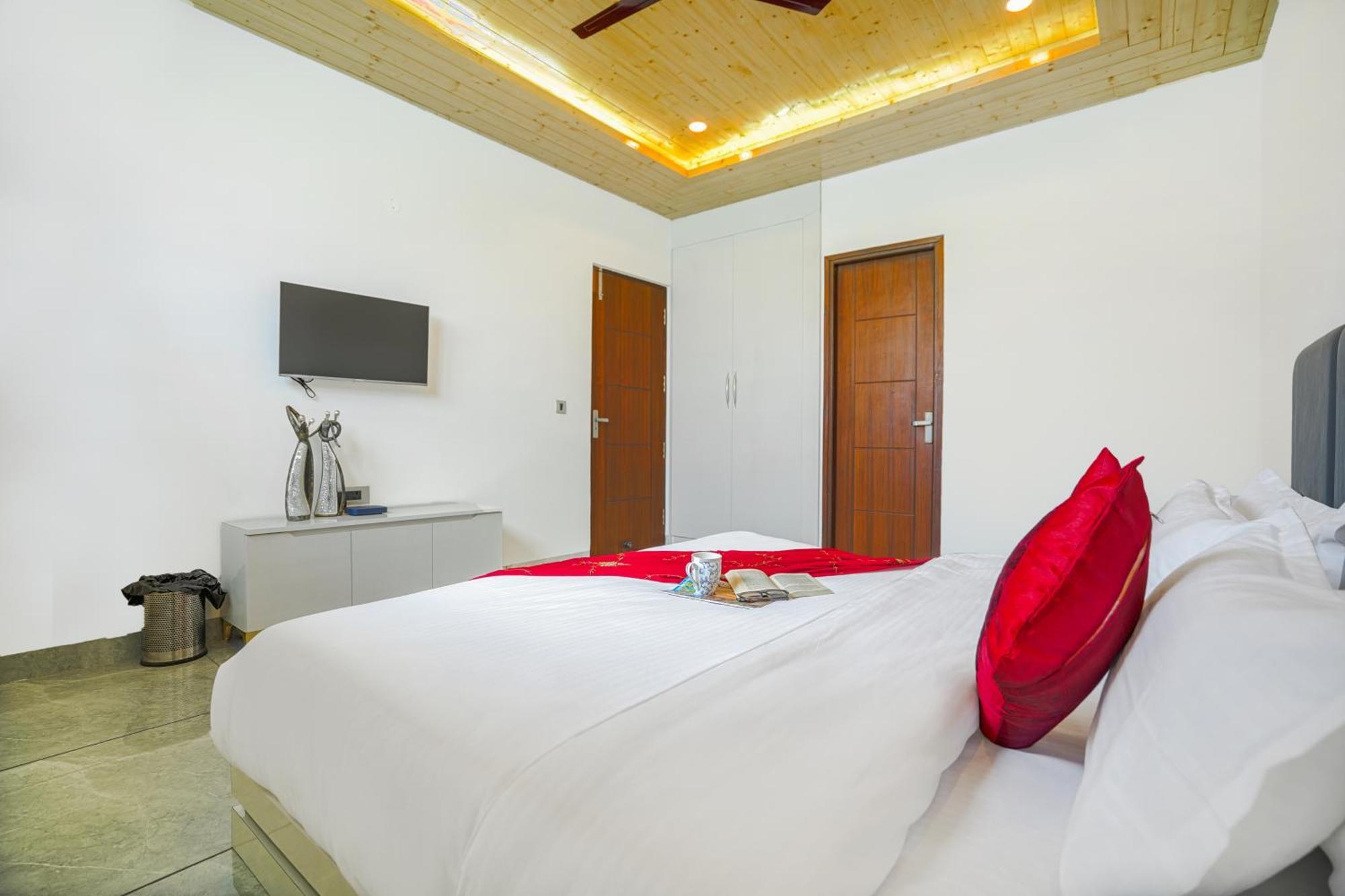 Apartment Alaya 3 Bhk With Hill View - Cliff Trident Shimla