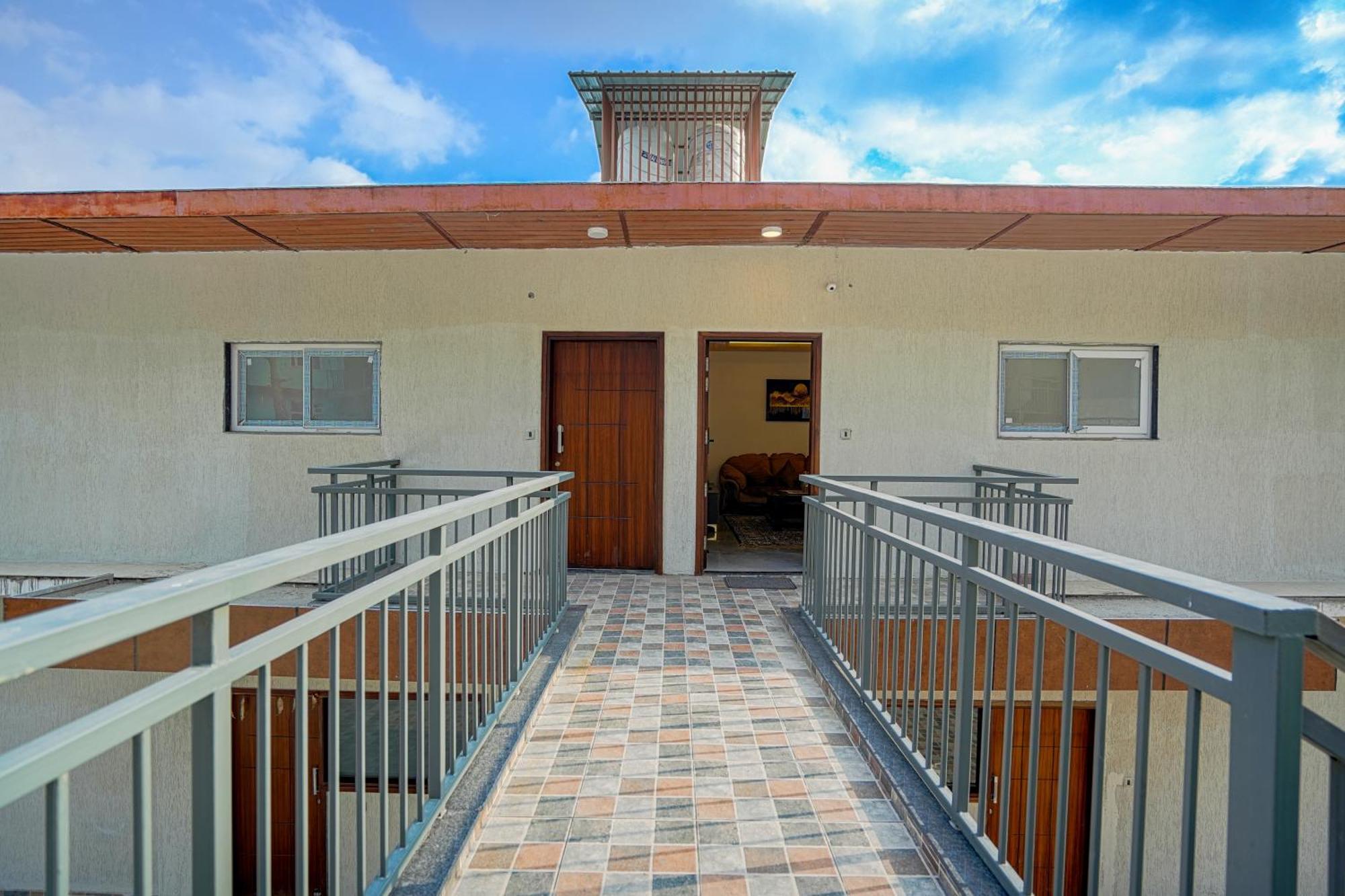 Alaya 3 Bhk With Hill View - Cliff Trident Apartment