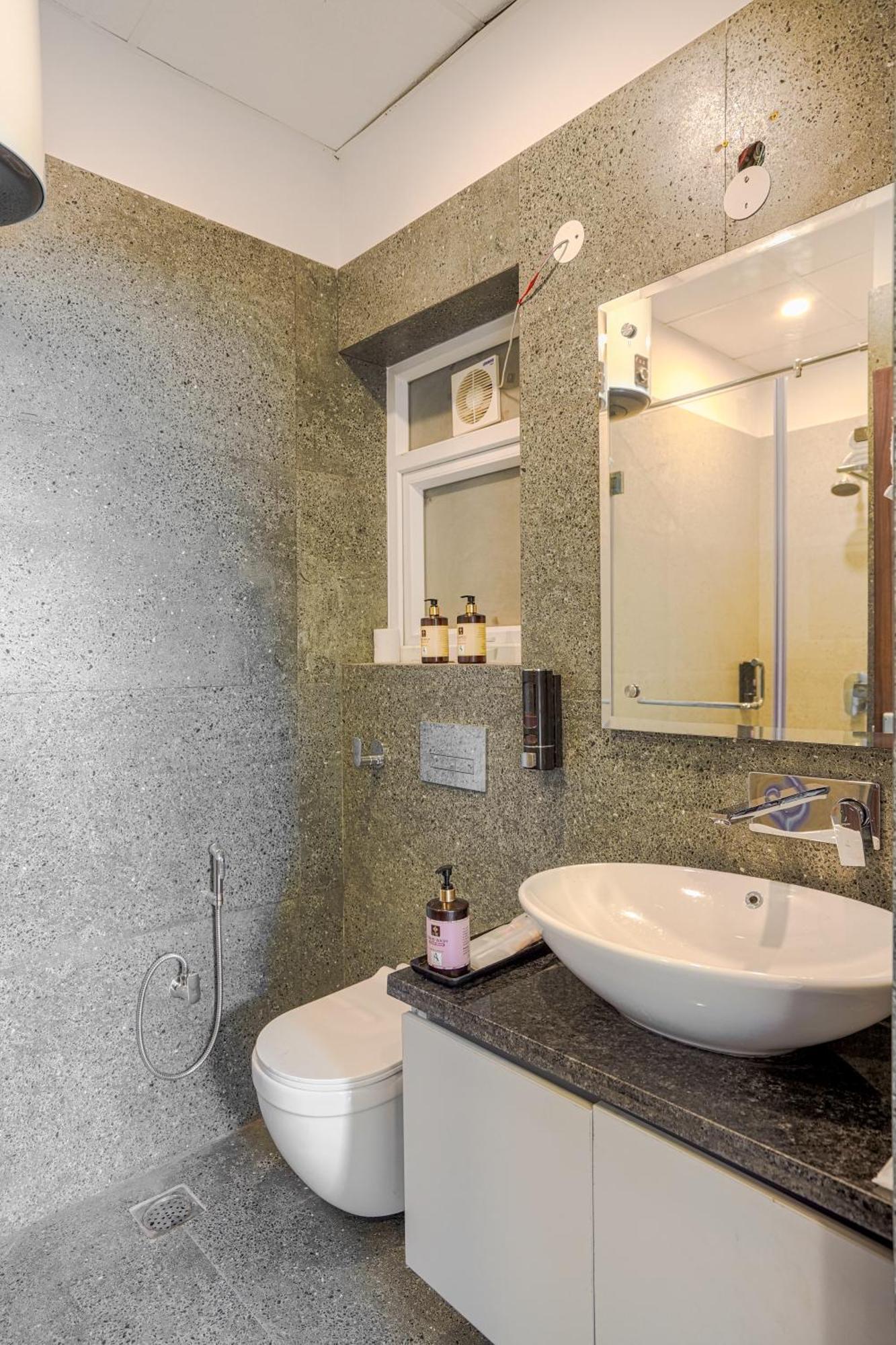 Alaya 3 Bhk With Hill View - Cliff Trident * Shimla