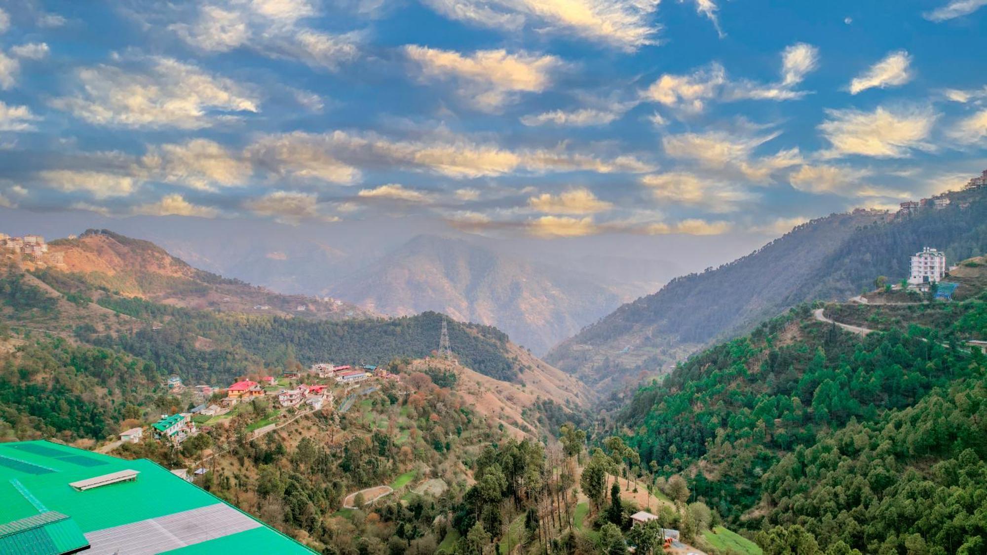 Apartment Alaya 3 Bhk With Hill View - Cliff Trident *