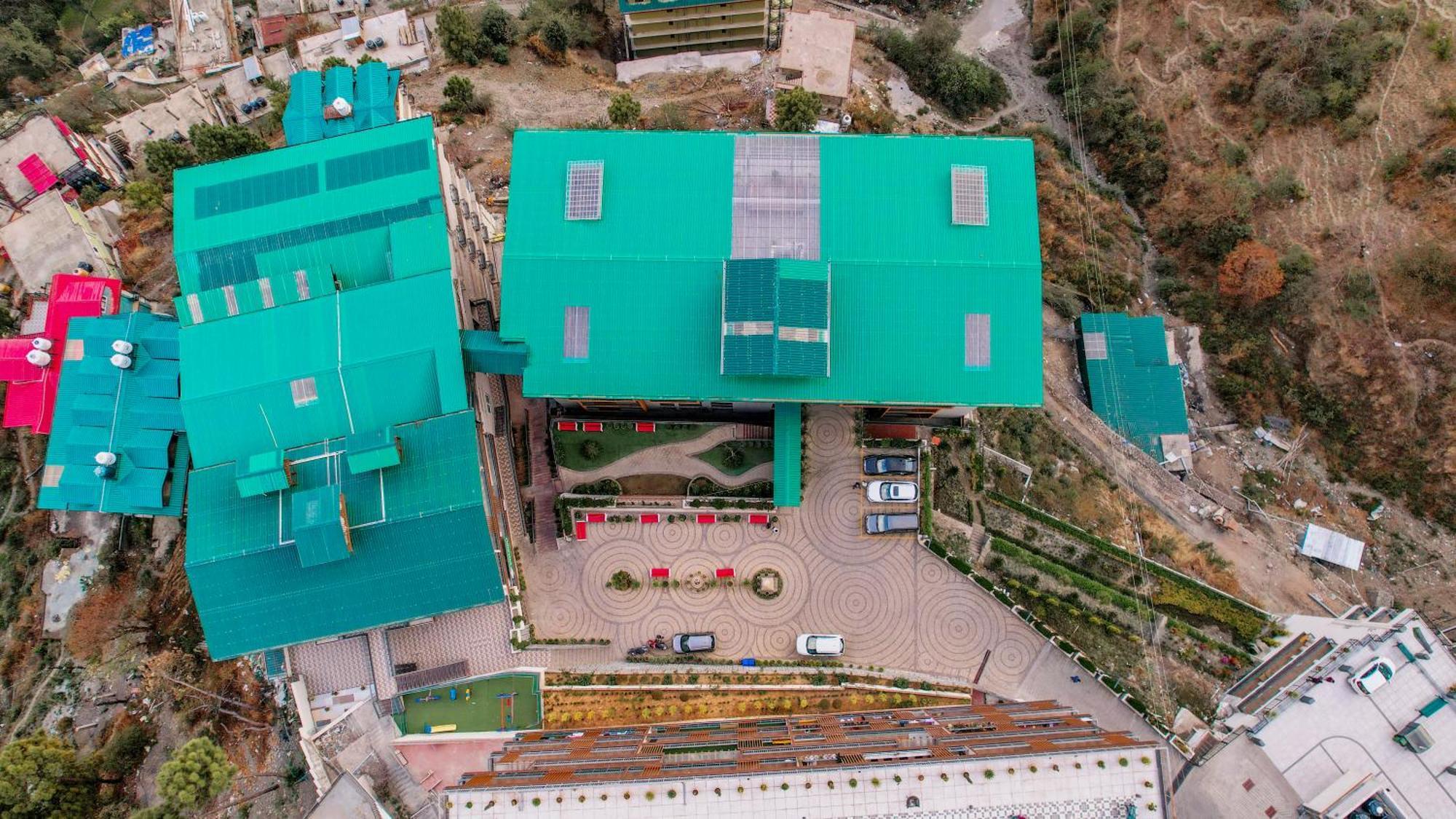 Apartment Alaya 3 Bhk With Hill View - Cliff Trident